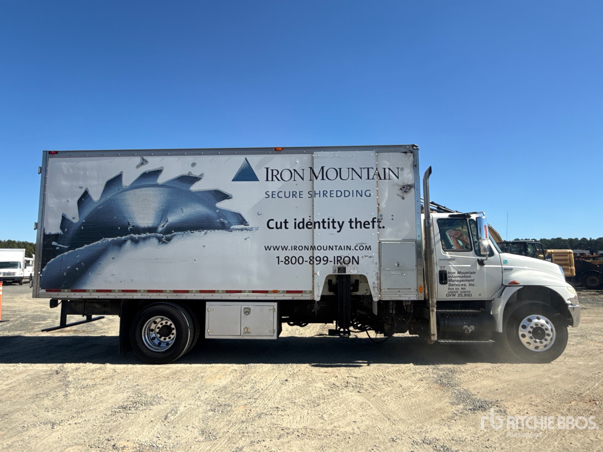 2009 International 4400