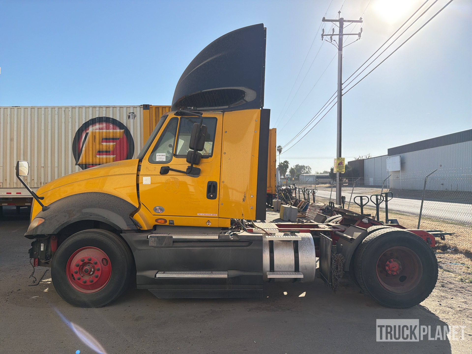 2016 International LF627