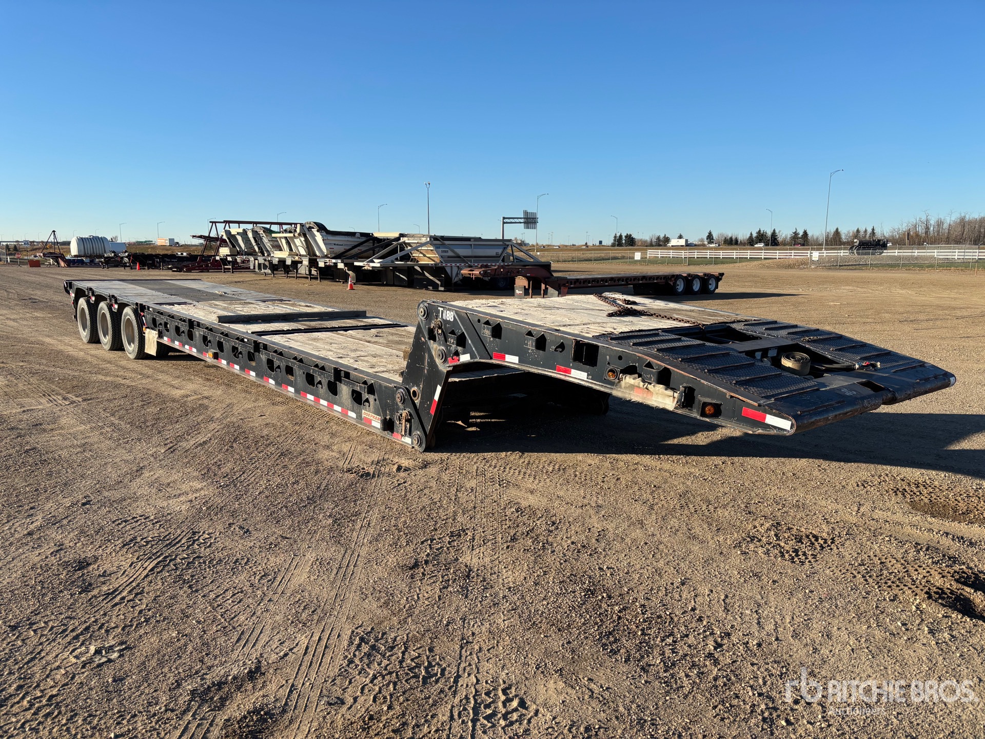 2012 Doepker 53 FT TRI/A