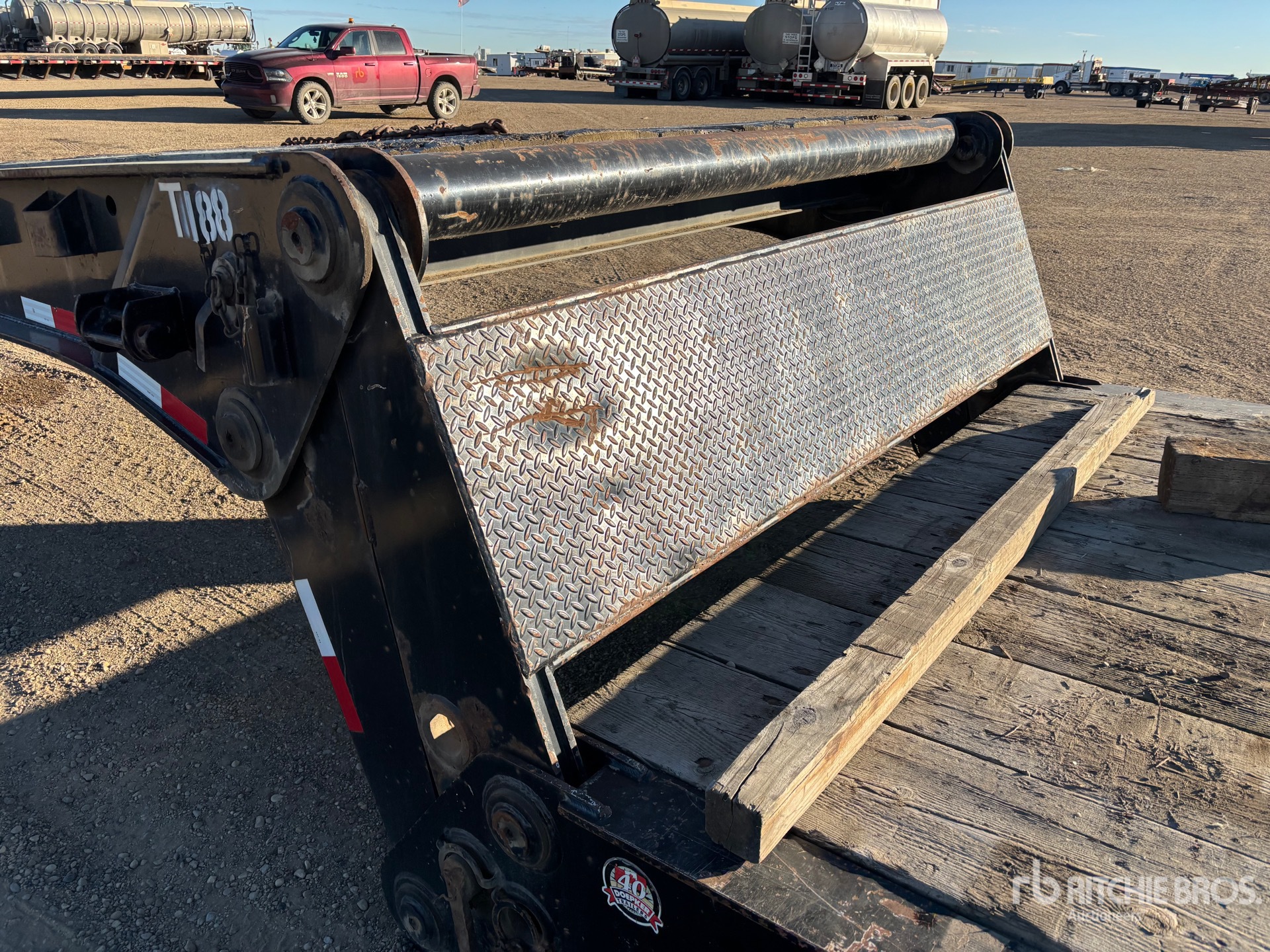 2012 Doepker 53 FT TRI/A
