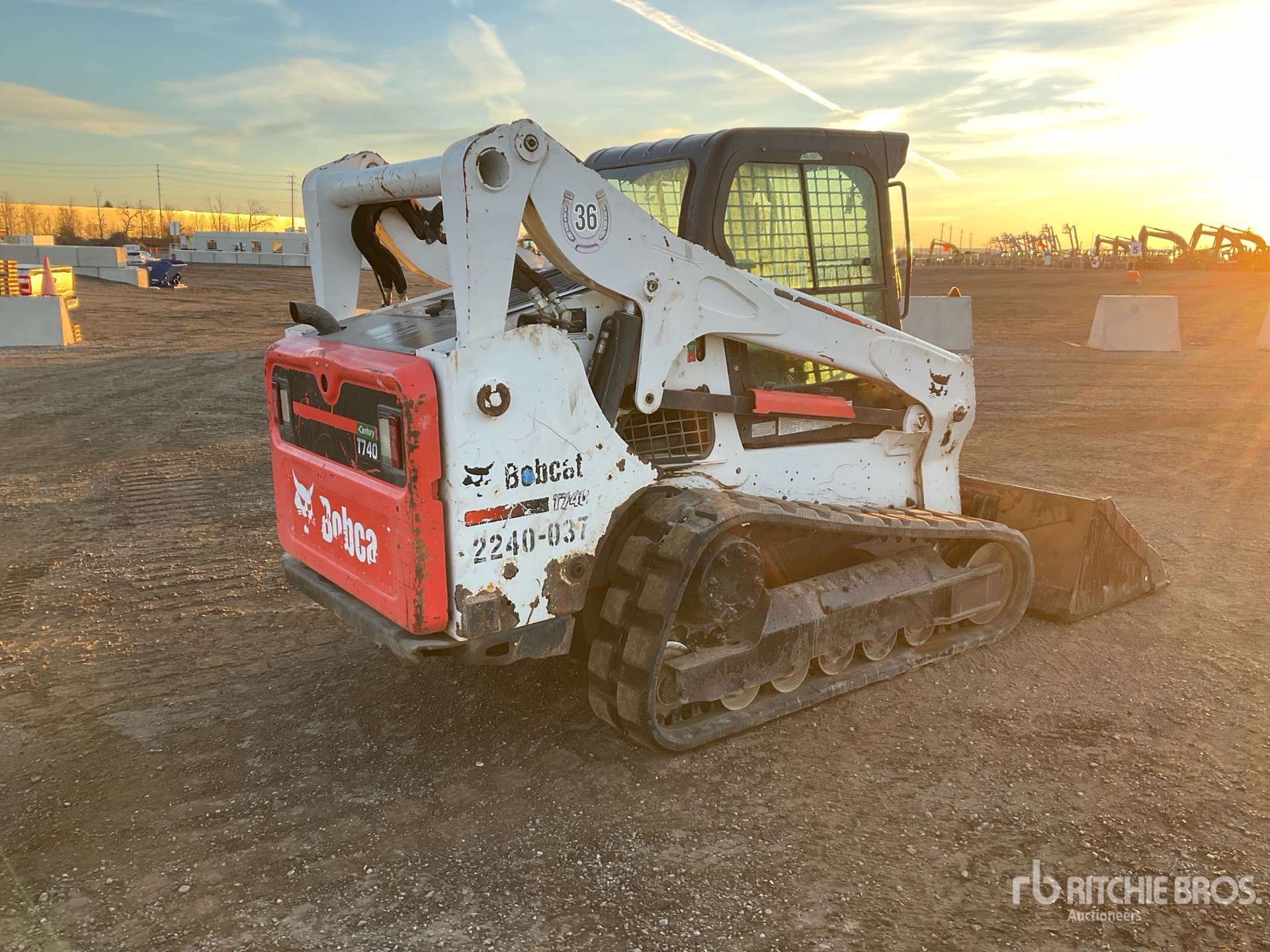 2016 Bobcat T740