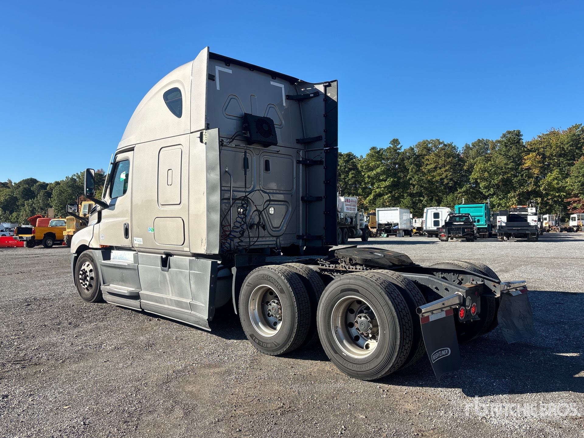 2022 Freightliner CASCADIA 126