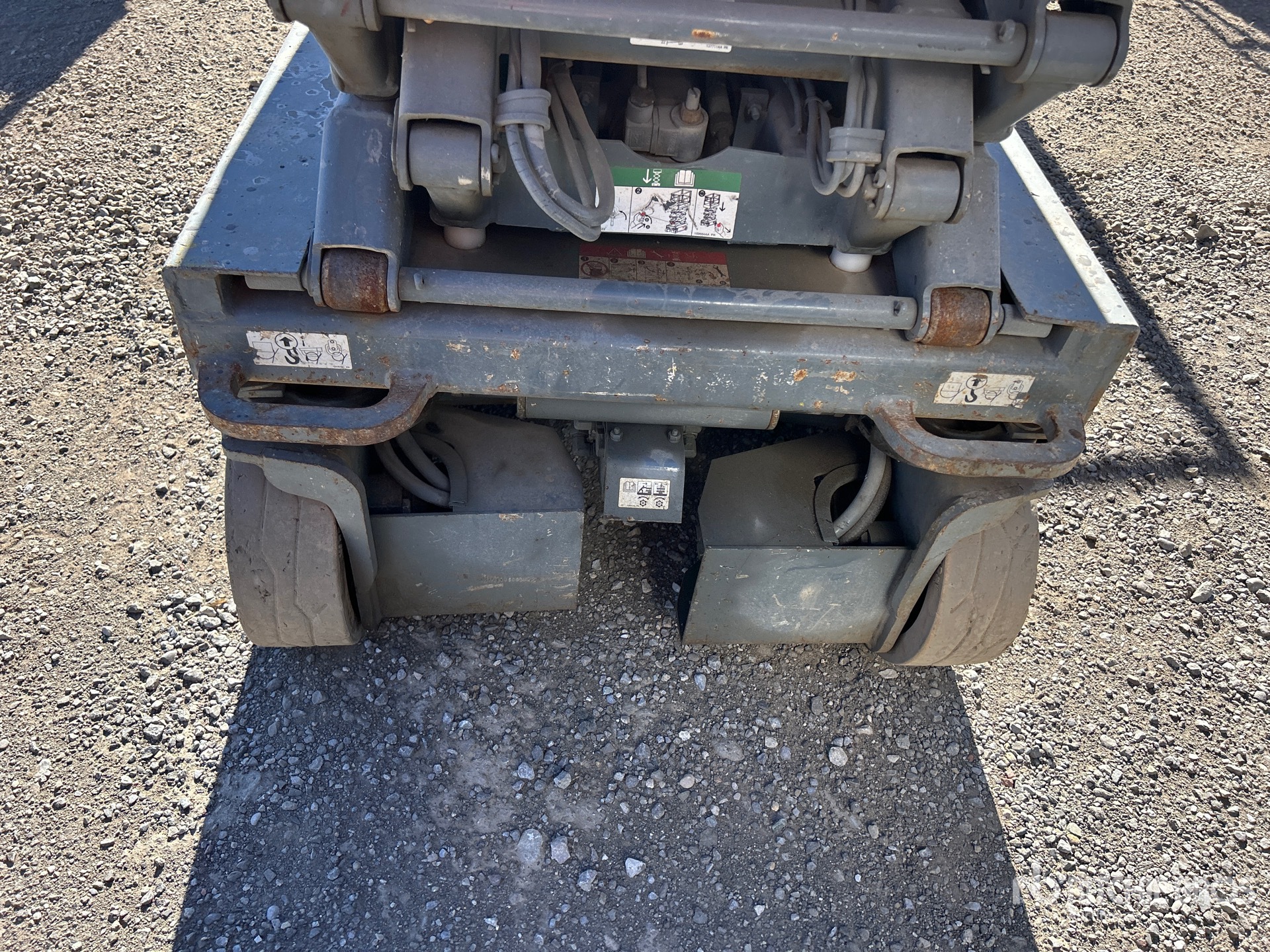 2004 Skyjack SJIII3219