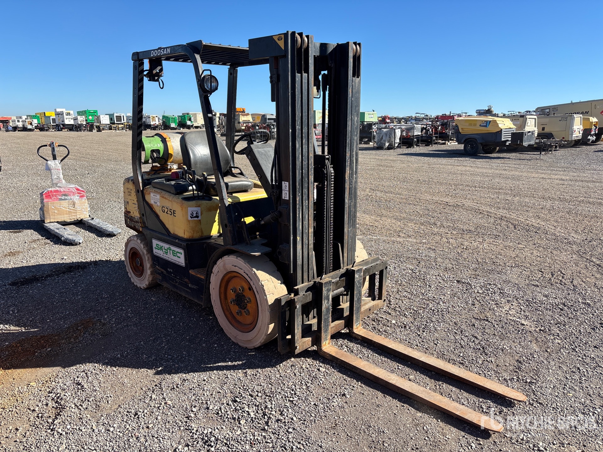 2005 Doosan G25E-3