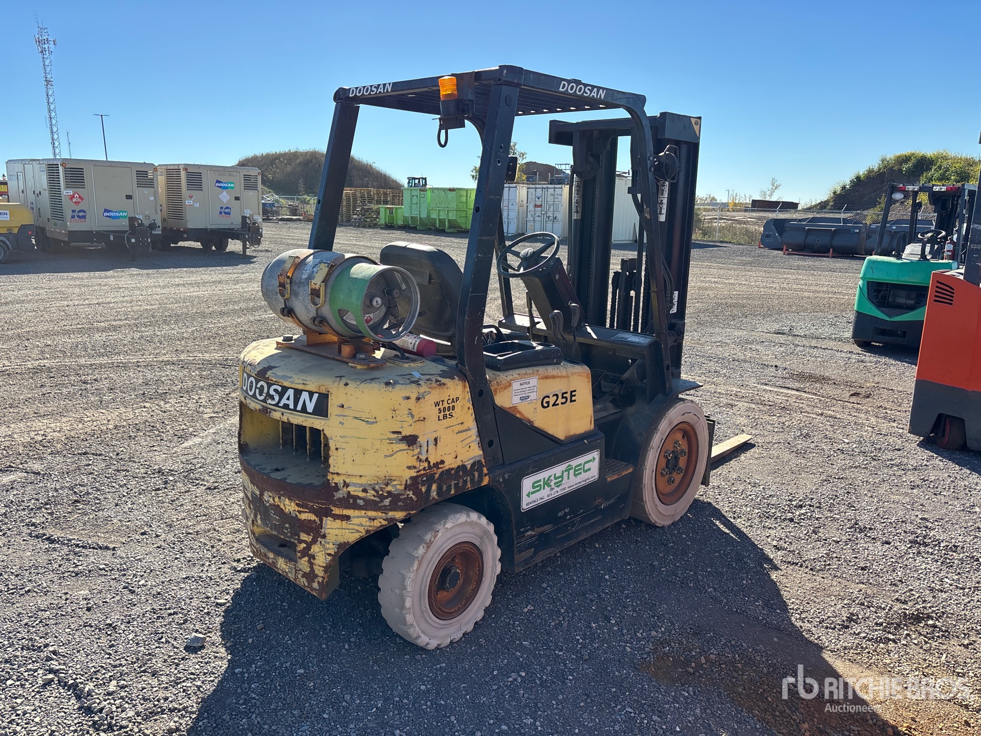 2005 Doosan G25E-3