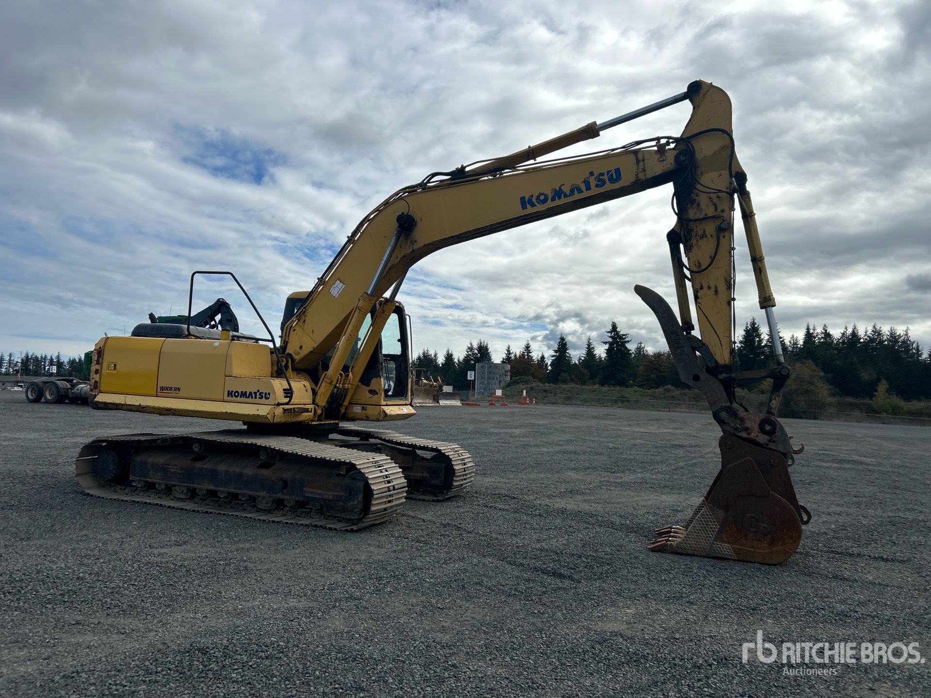 2006 Komatsu PC200LC-7