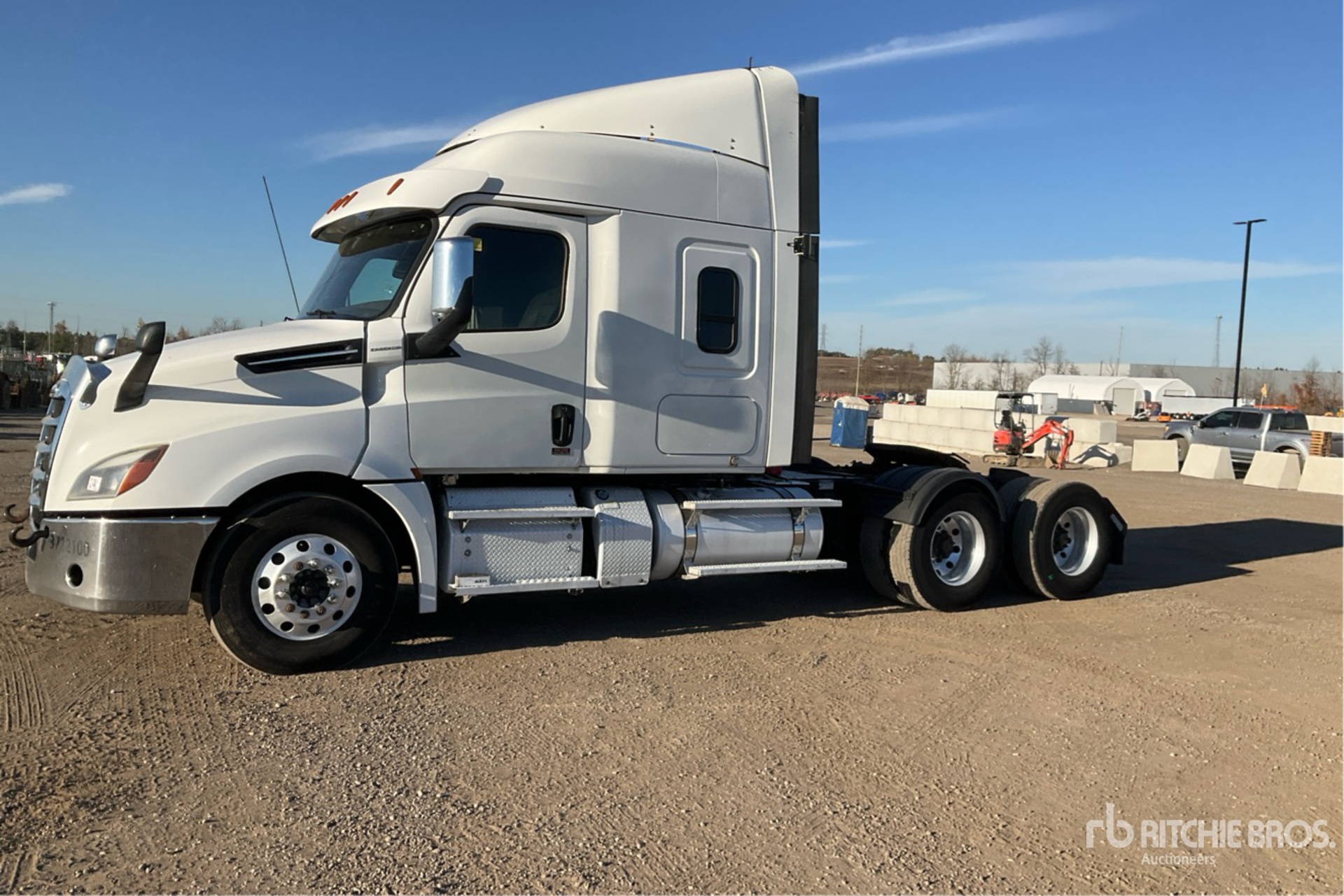 2019 Freightliner CASCADIA 126