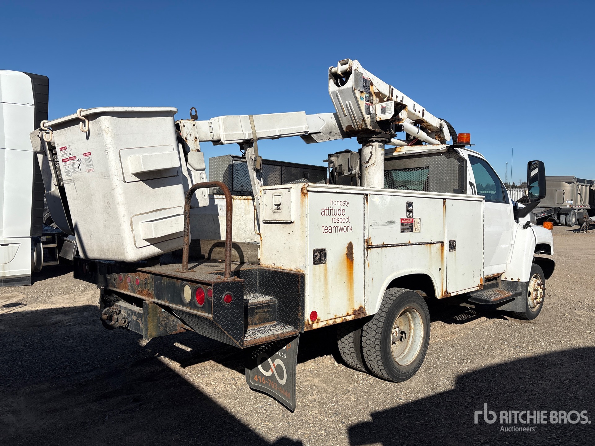 2005 GMC C5500