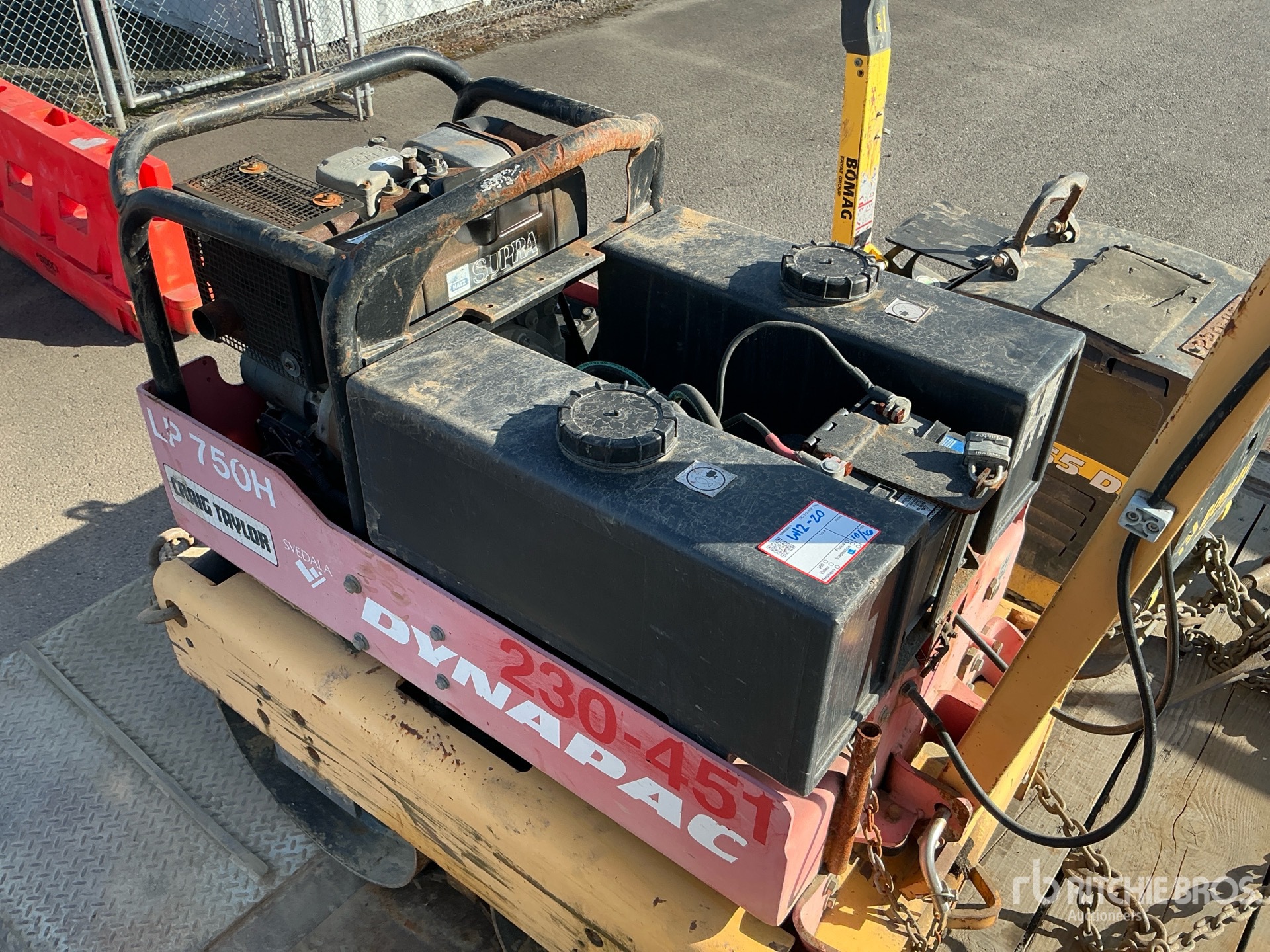 1997 Dynapac LP750H