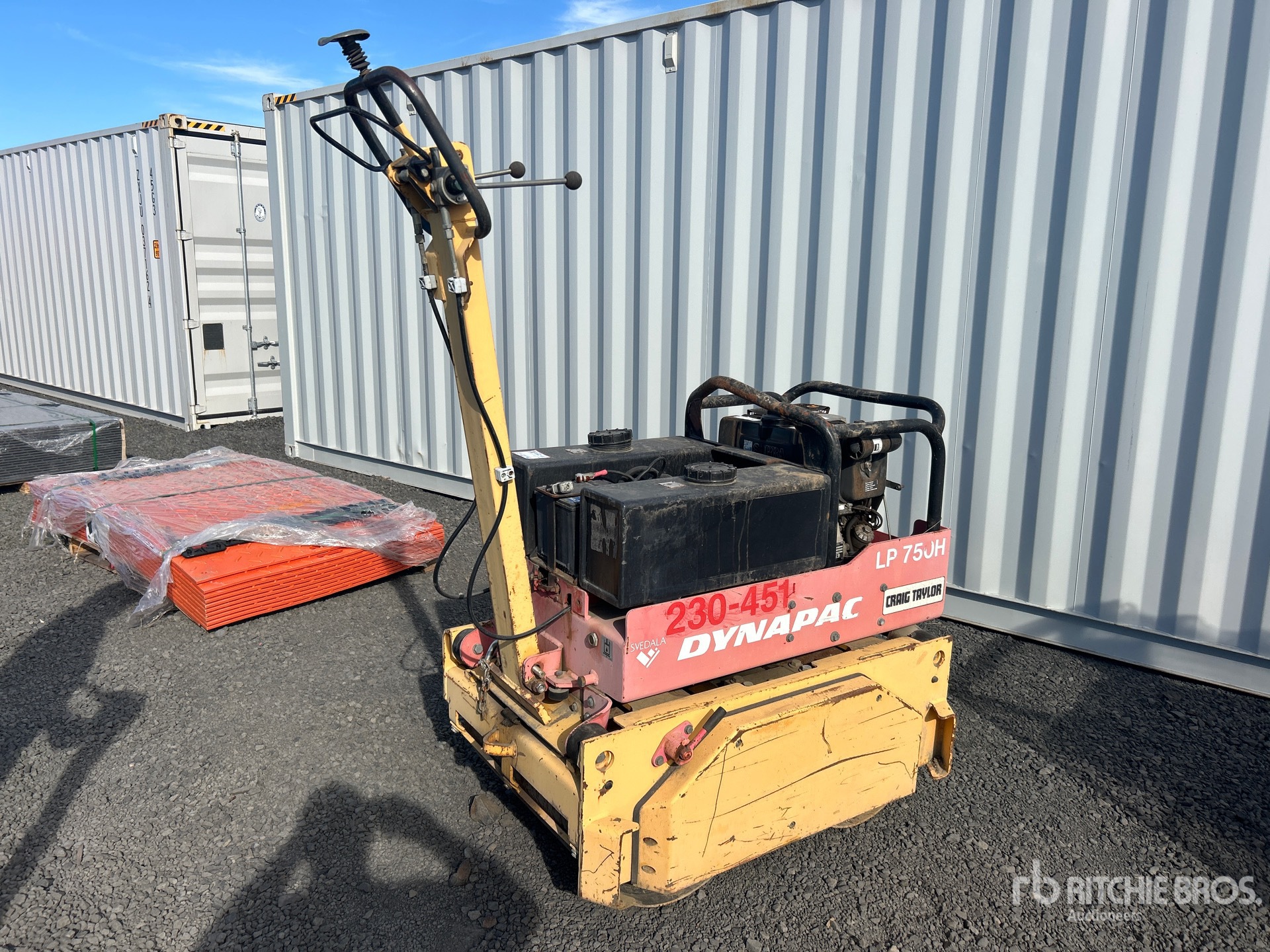 1997 Dynapac LP750H