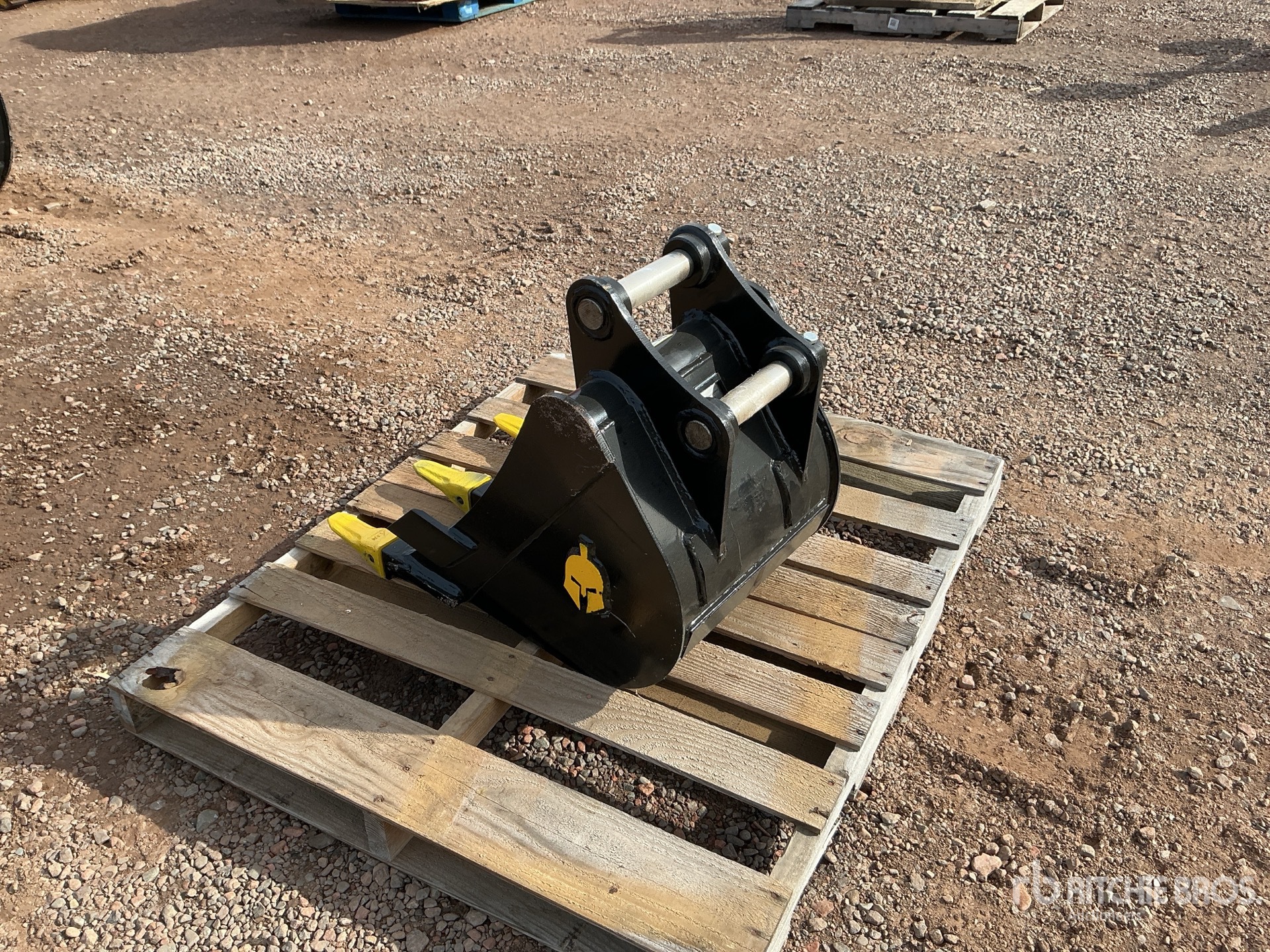 Trojan 18 IN DIGGING - FITS 40 MM CAT  ...