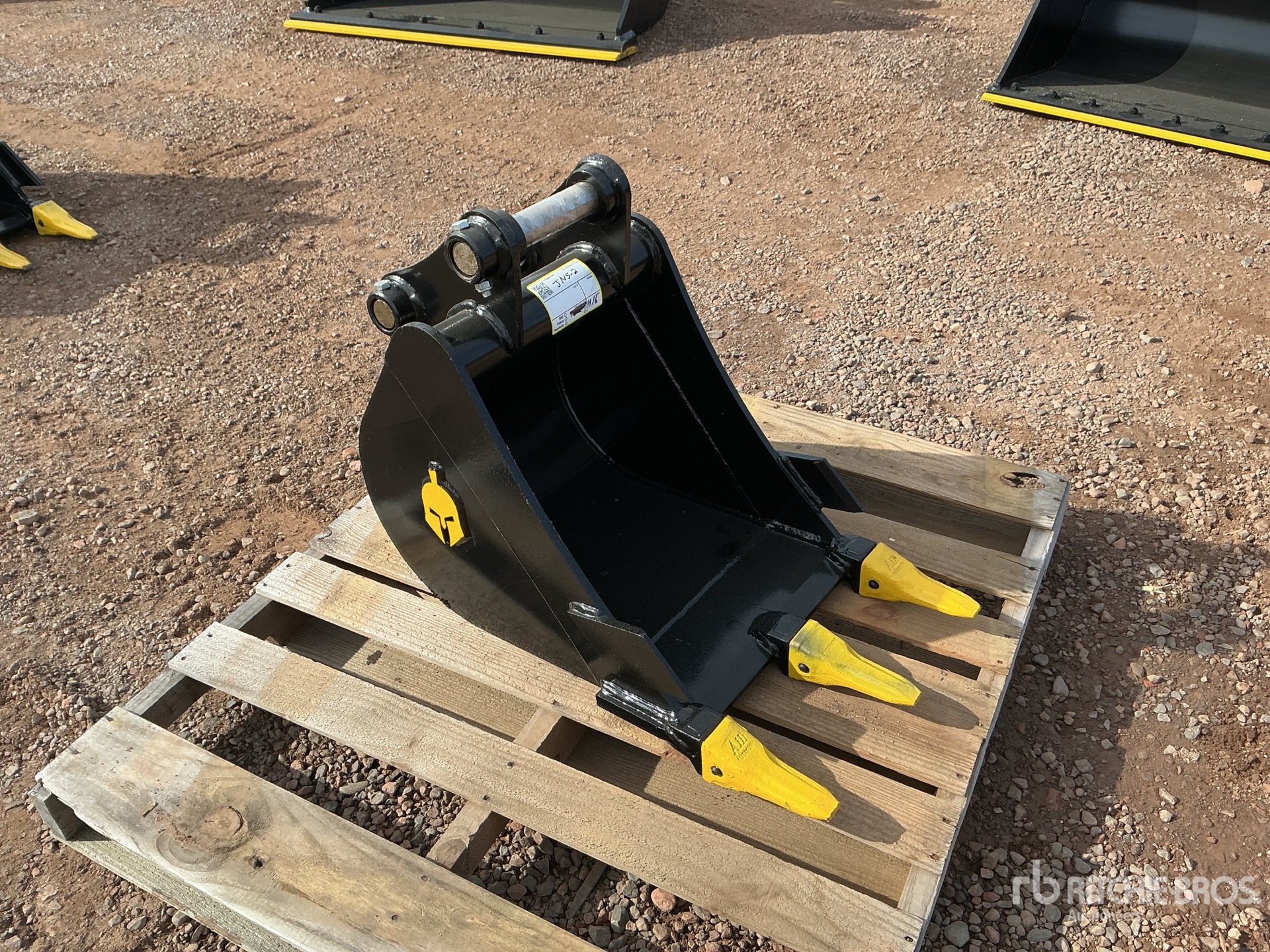 Trojan 18 IN DIGGING - FITS 40 MM CAT  ...