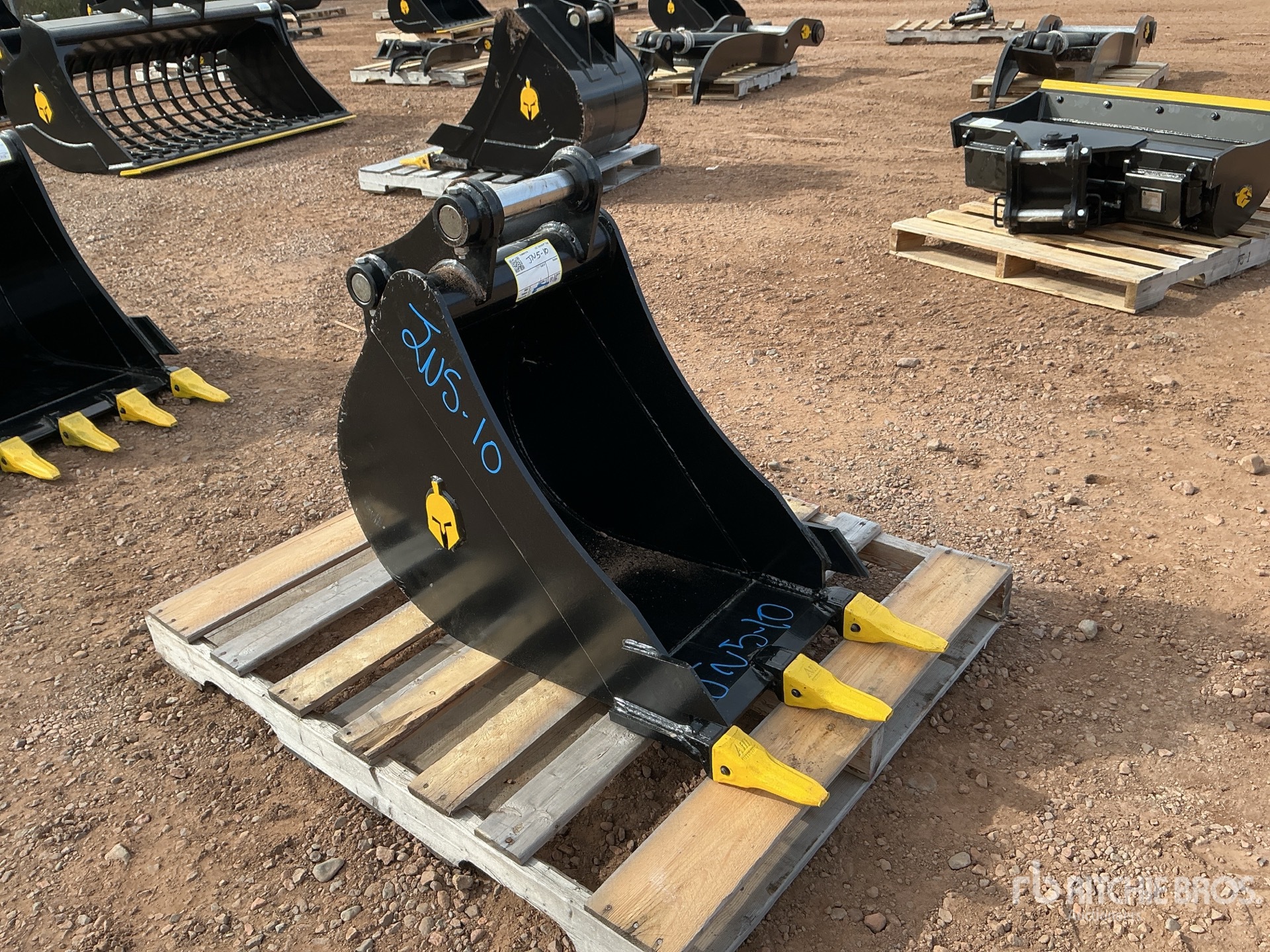 Trojan 18 IN DIGGING - FITS 45 MM CAT  ...