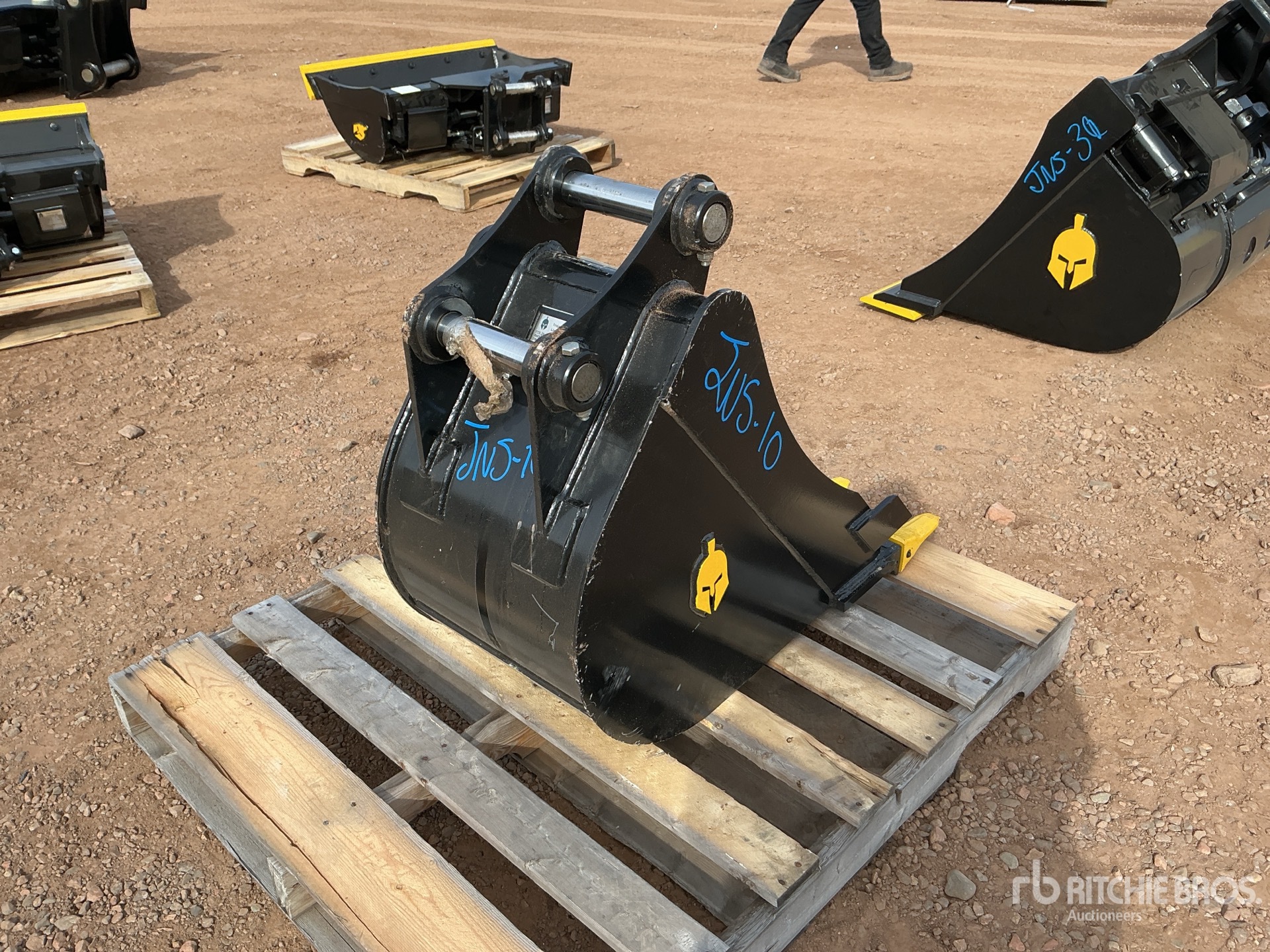 Trojan 18 IN DIGGING - FITS 45 MM CAT  ...