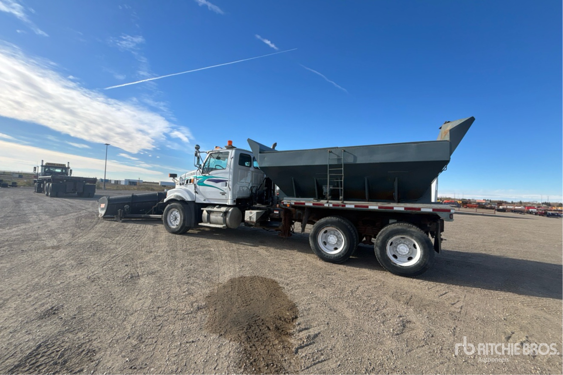 2009 Sterling L9500
