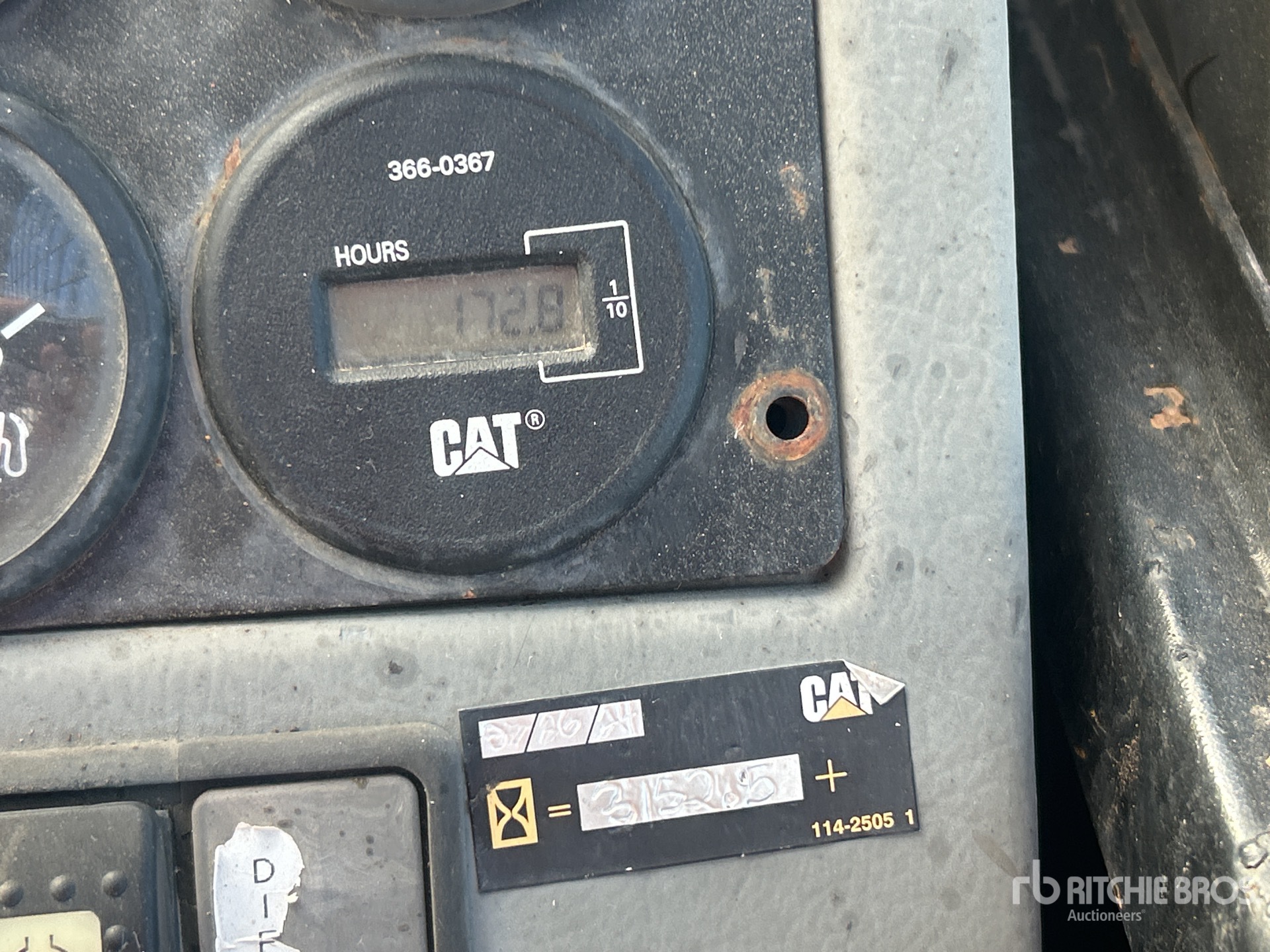 2000 Caterpillar TH103
