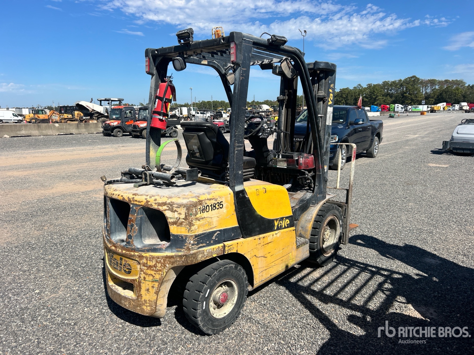 2011 Yale GLP060VXNVRE087
