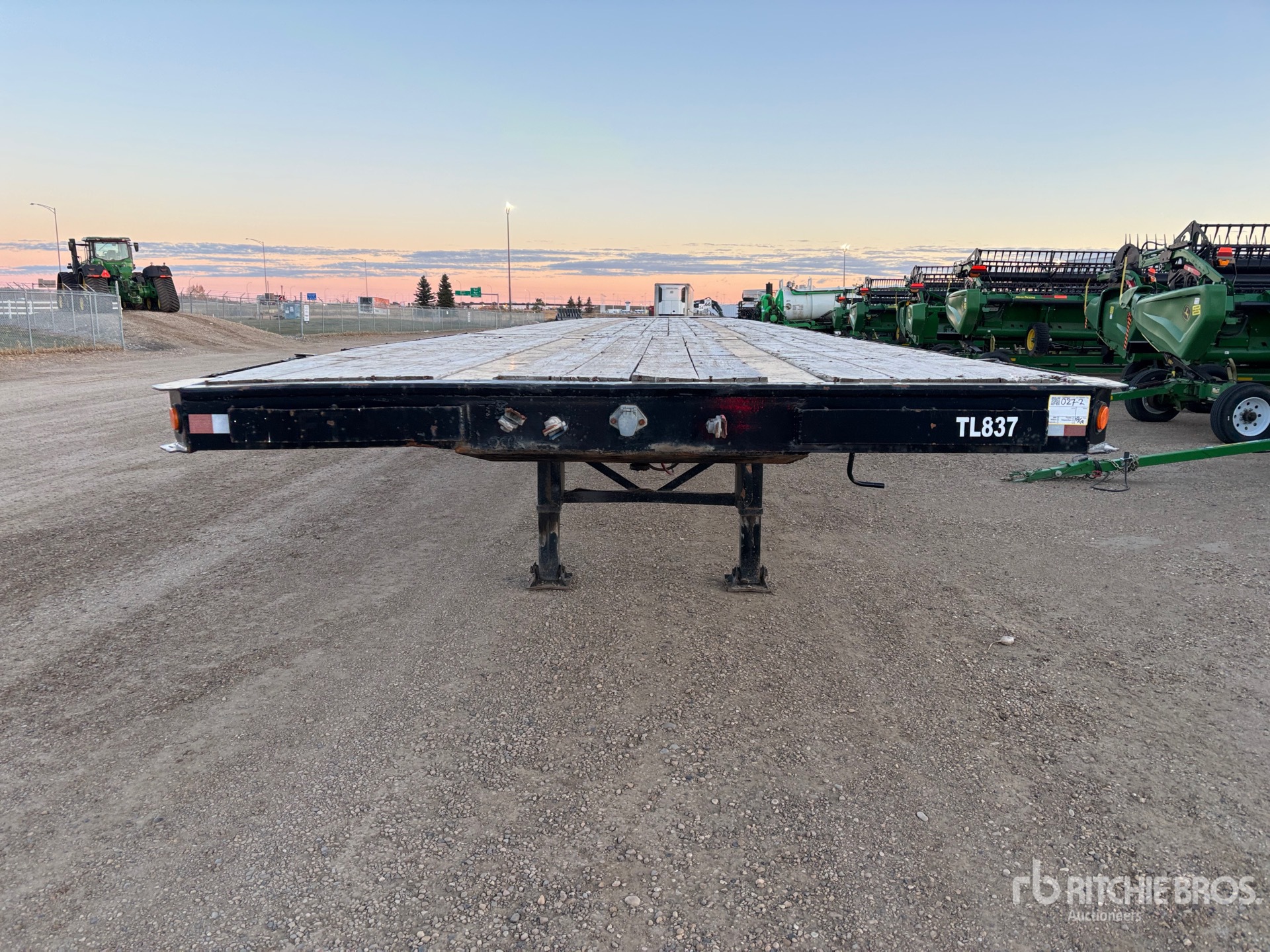 1997 Manac 48 FT TRI/A 48 FT EXTENDABLE