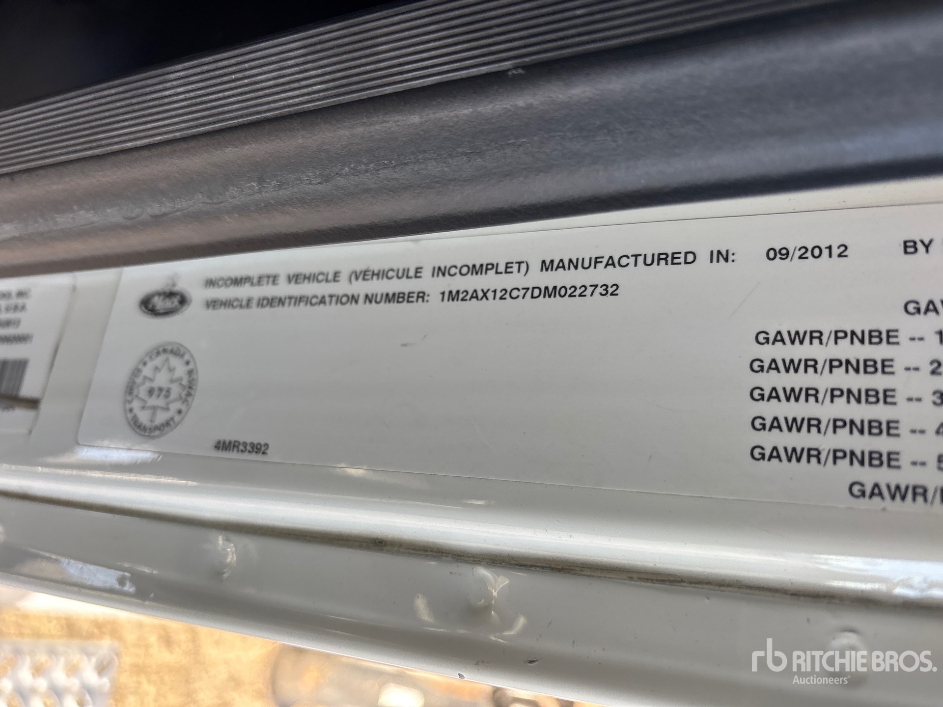 2013 Mack GU813