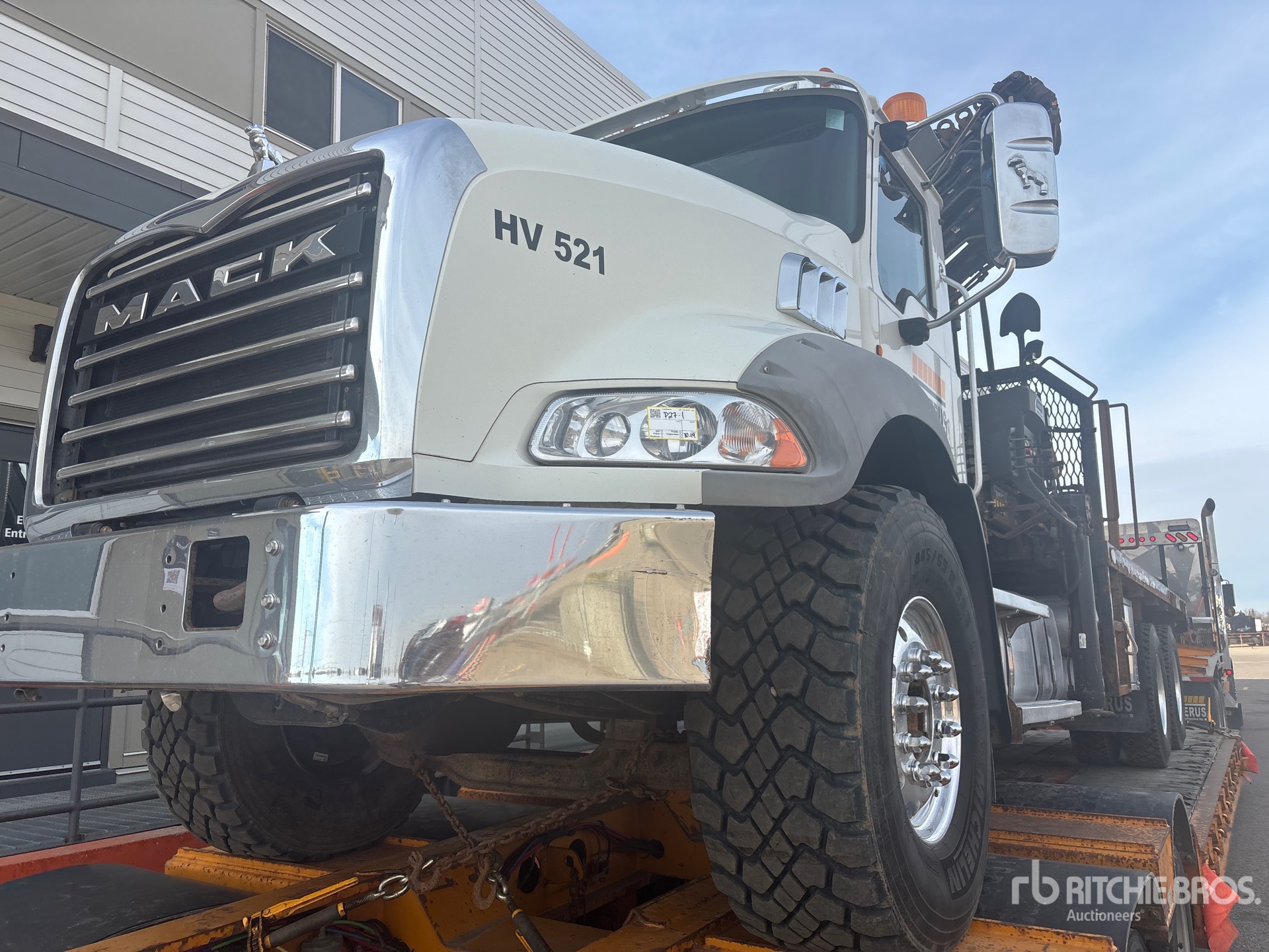 2013 Mack GU813