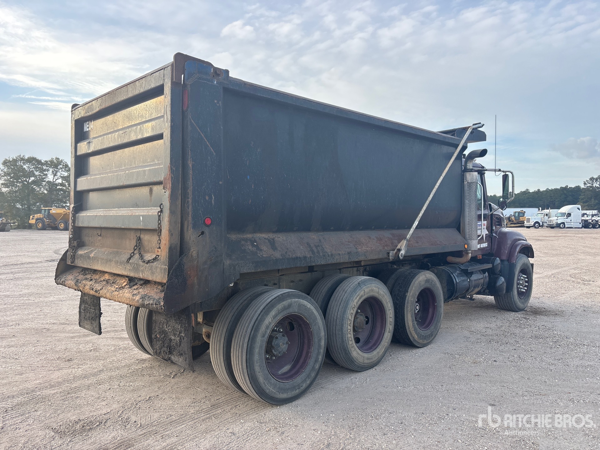 2007 Mack CV713