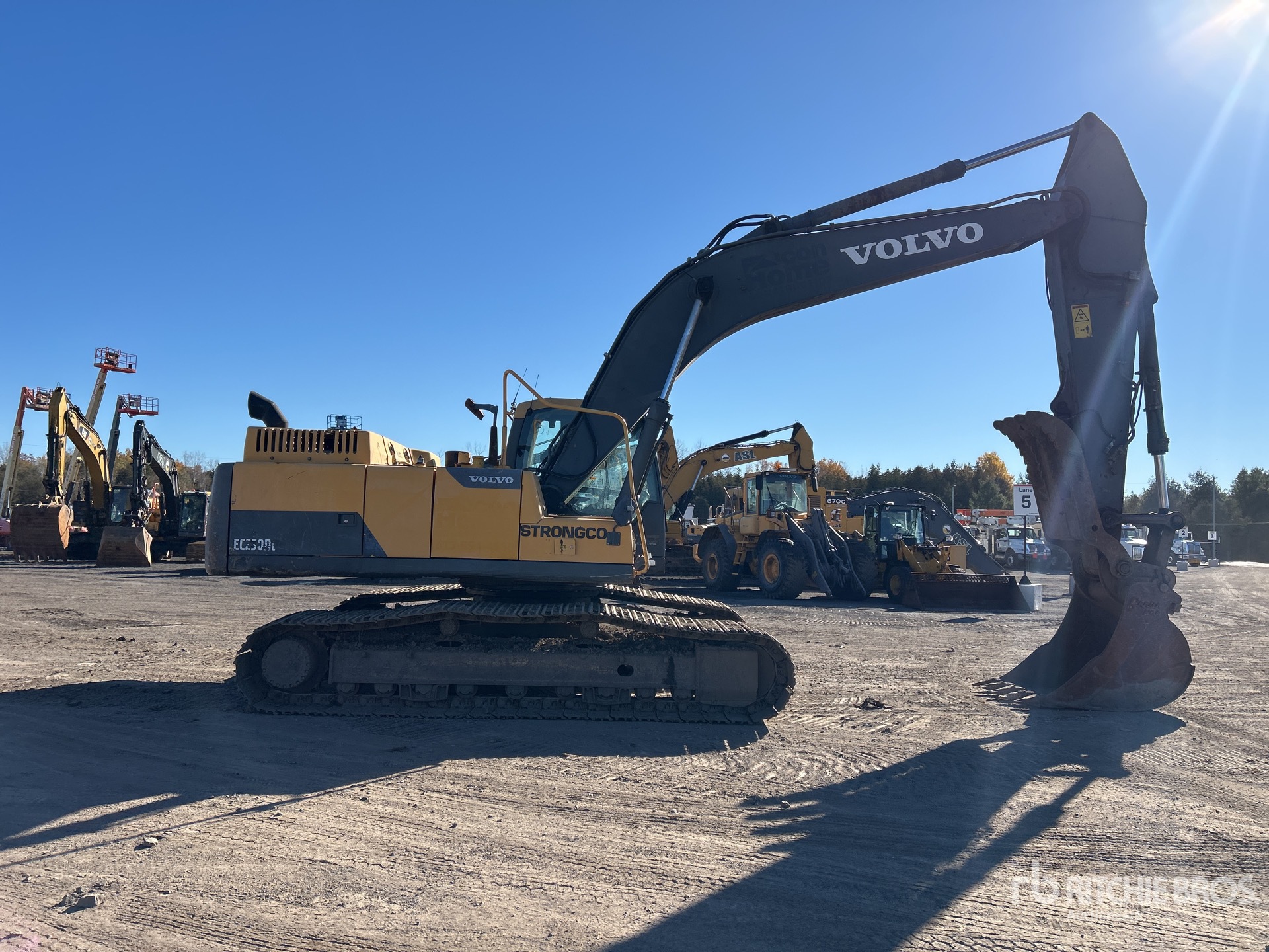 2012 Volvo EC250DL