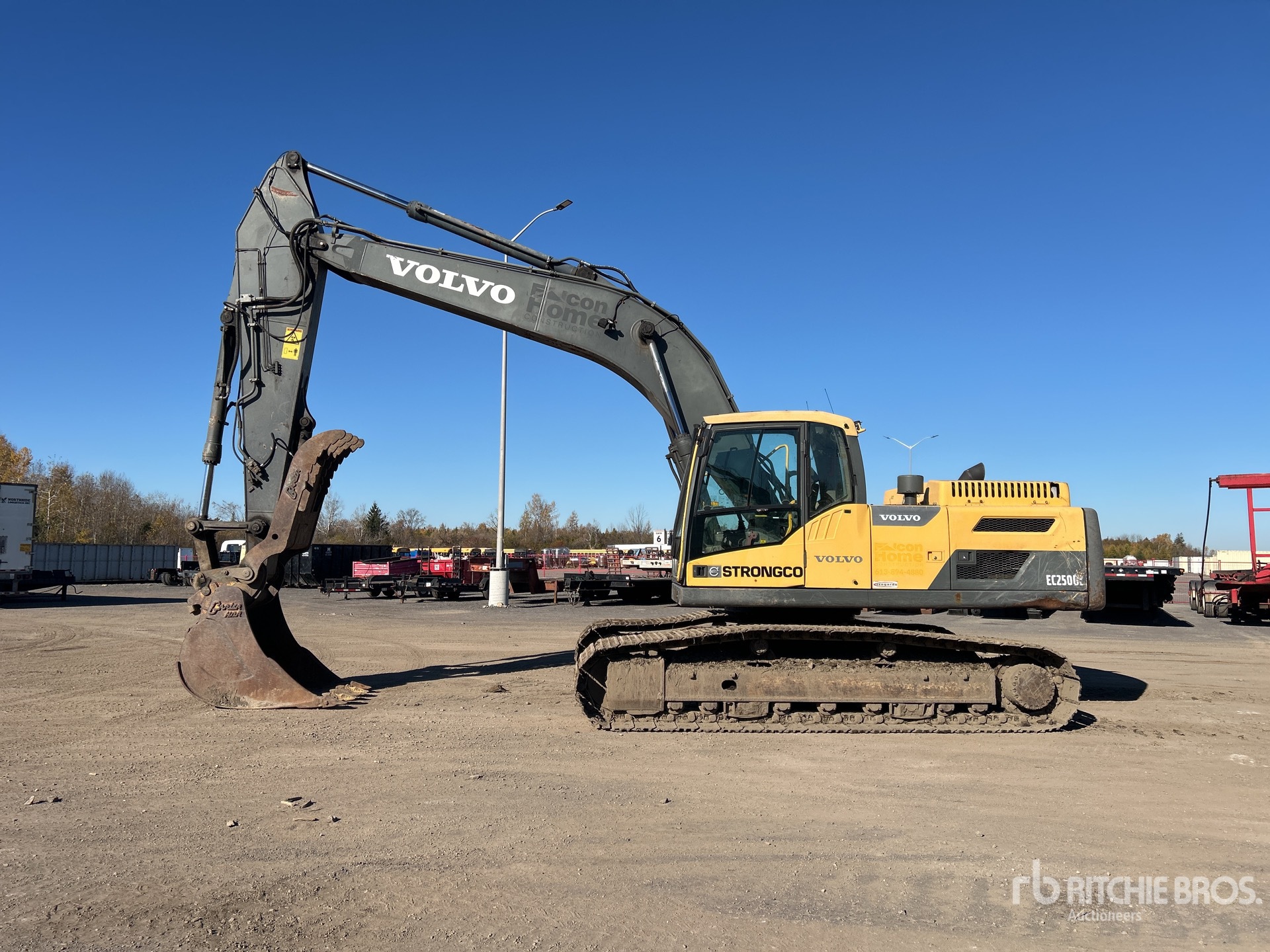 2012 Volvo EC250DL