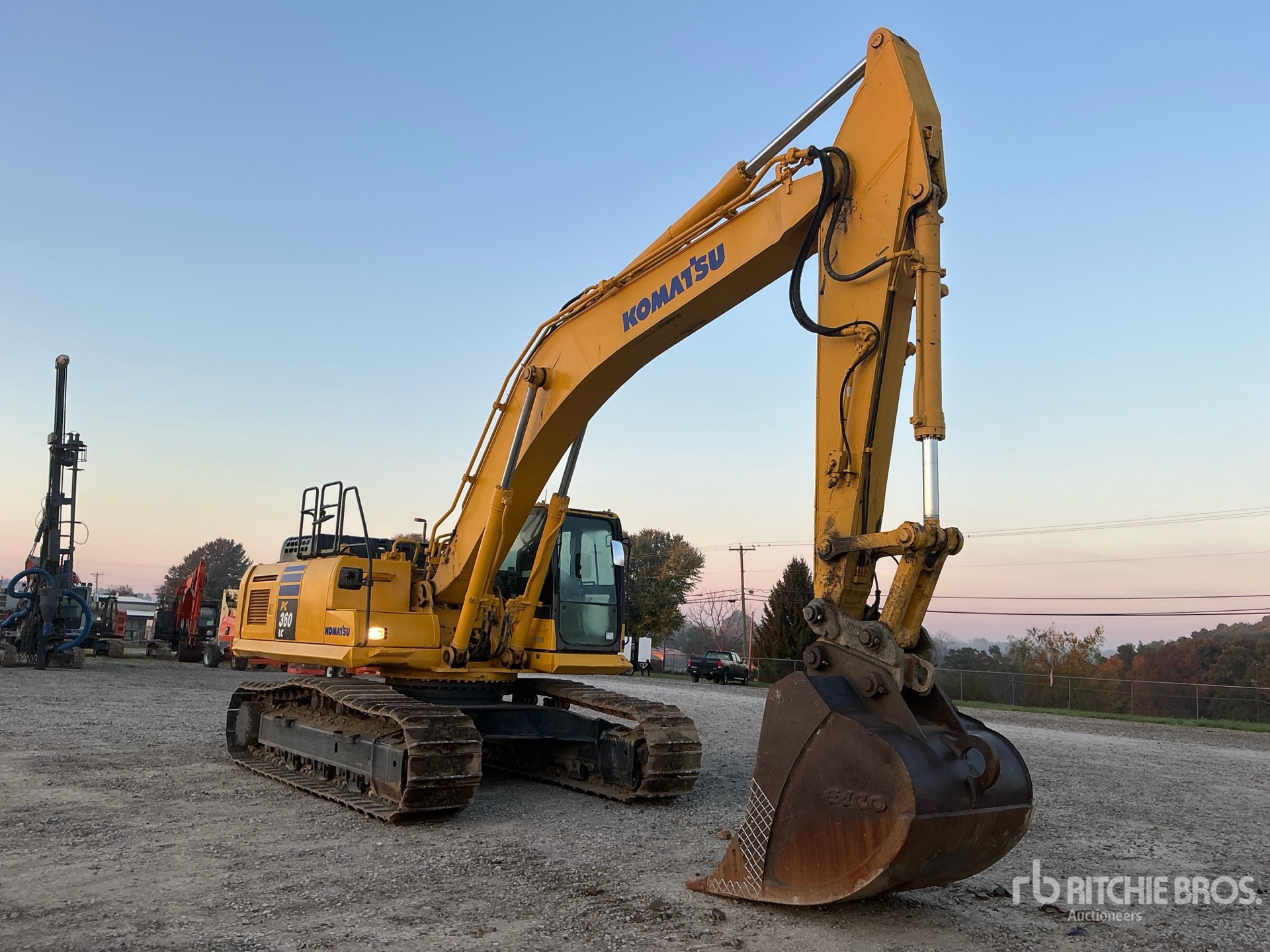 2013 Komatsu PC360LC-10