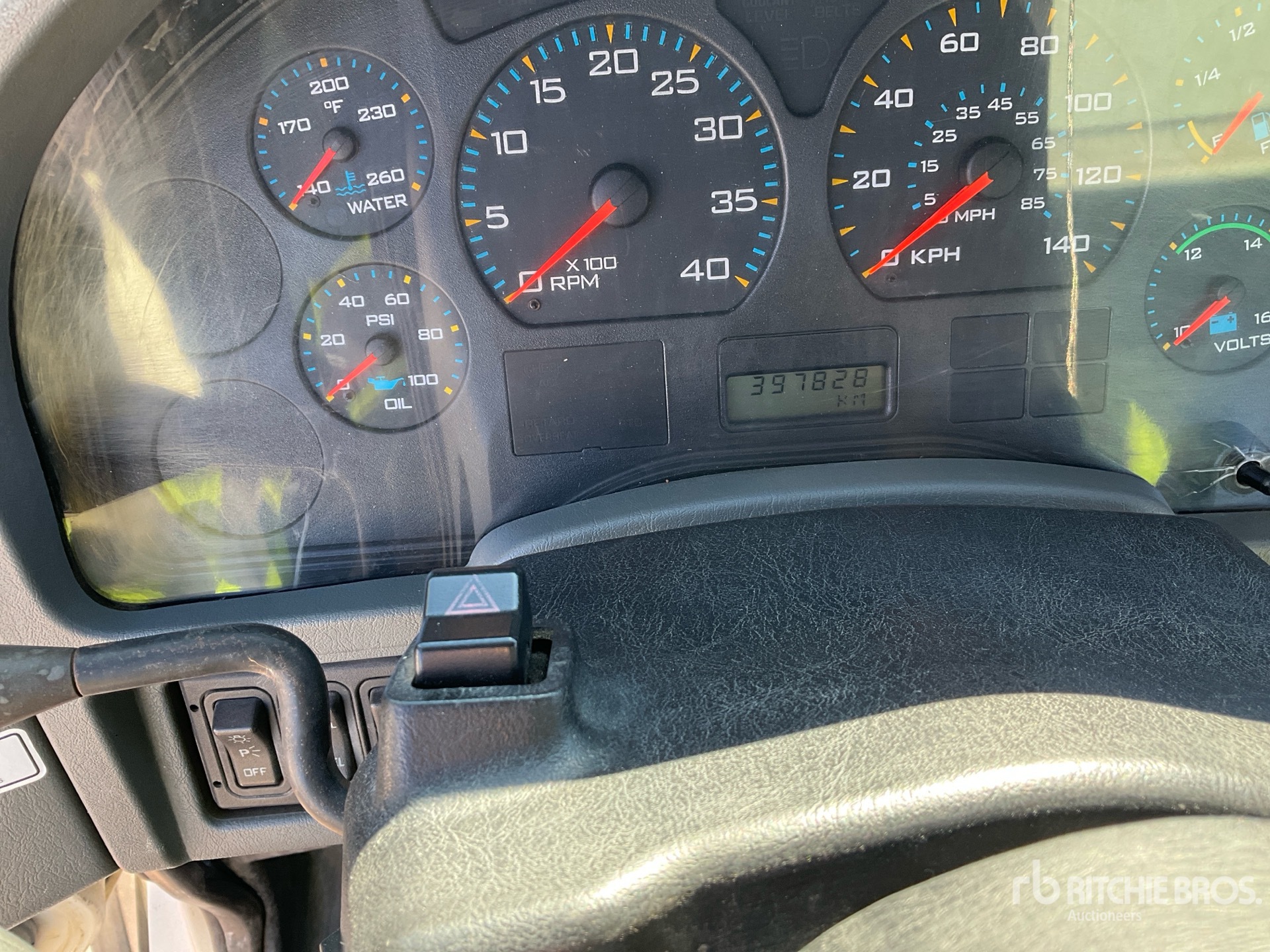 2005 International 8600
