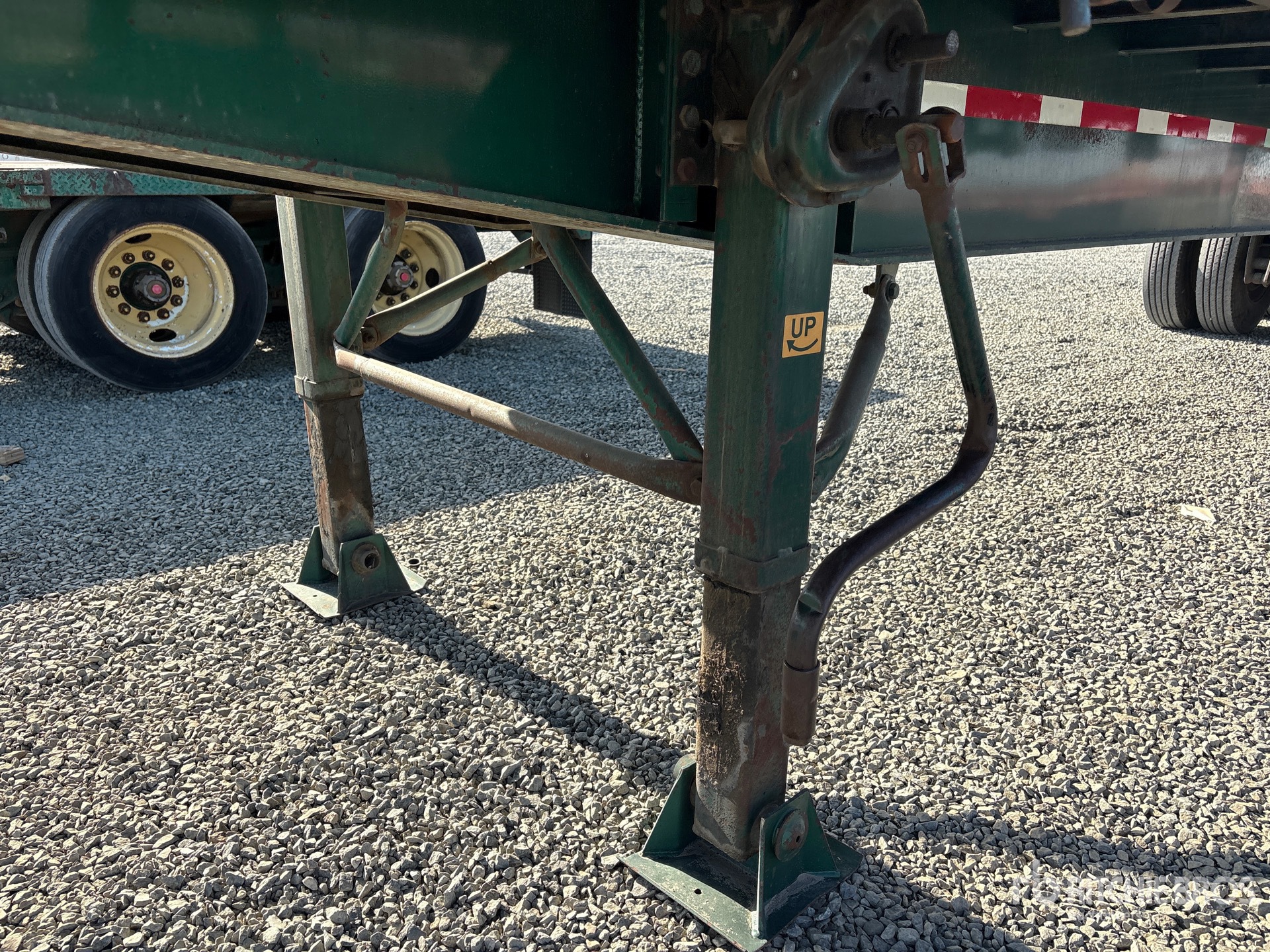 1980 Fruehauf 40 FT T/A