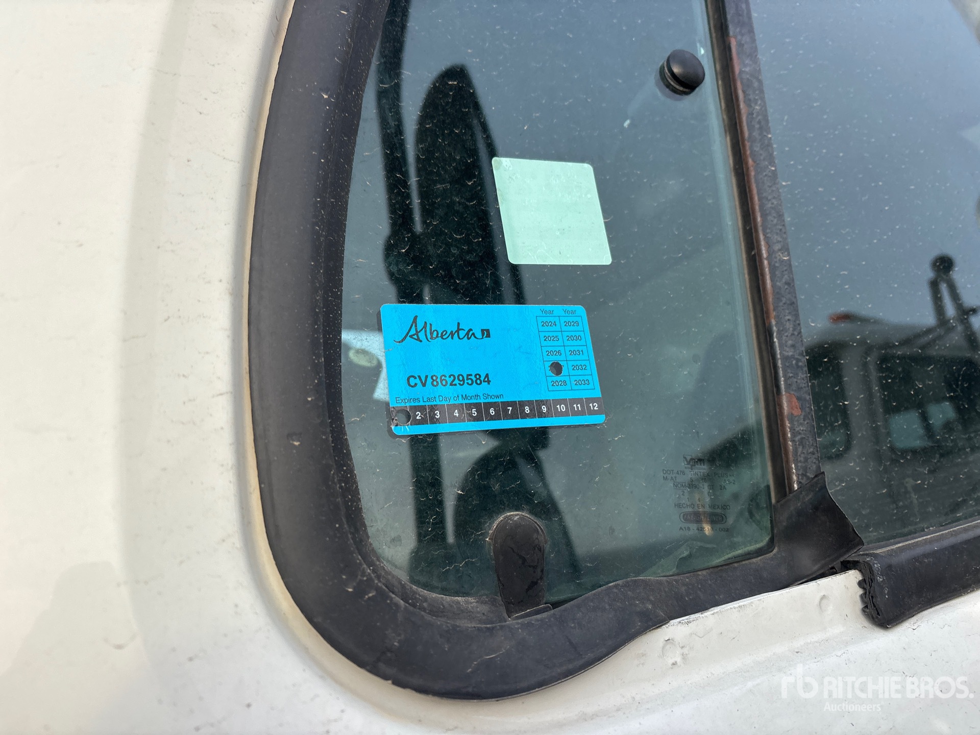 2015 Freightliner M2 106