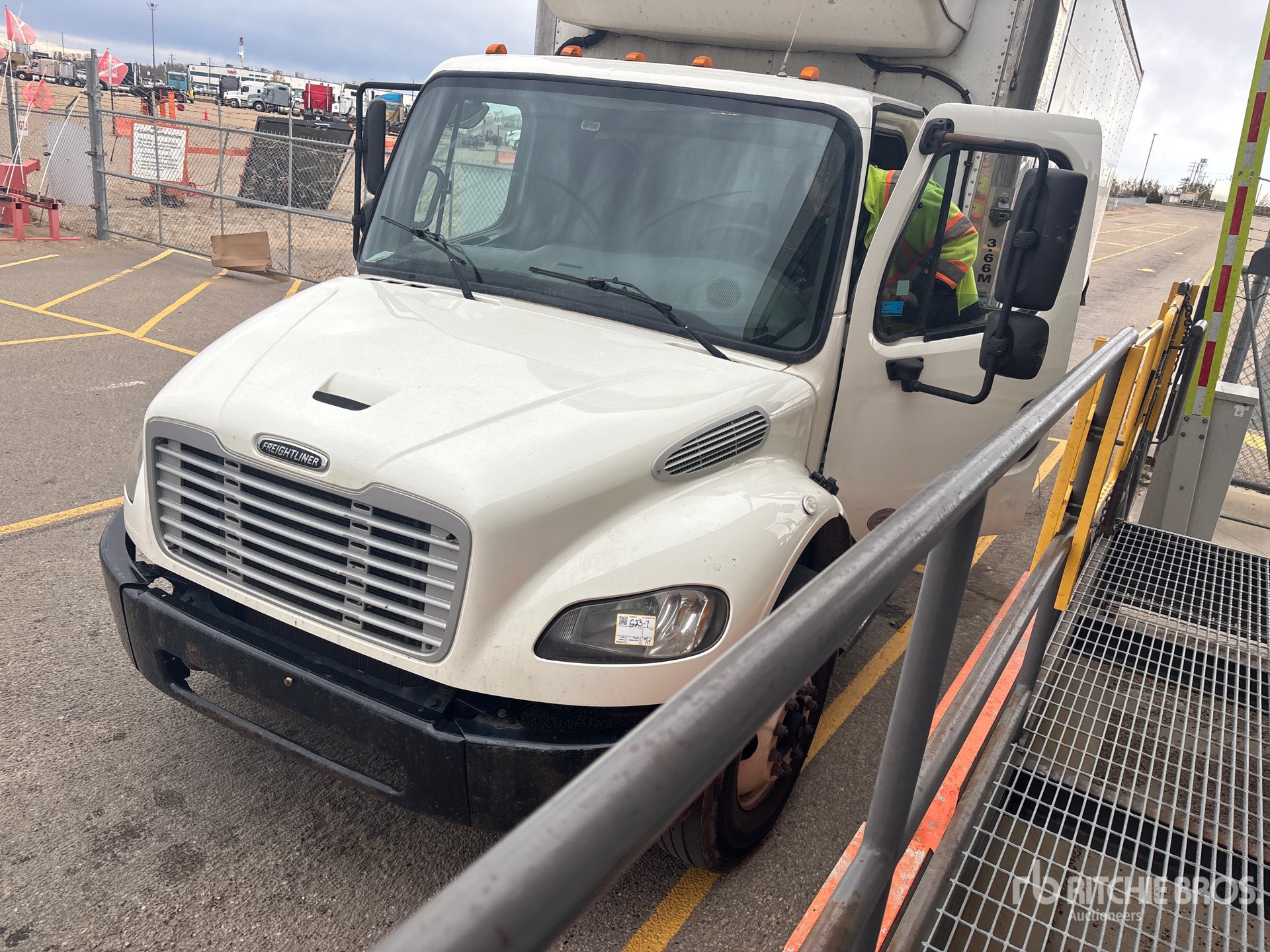2015 Freightliner M2 106