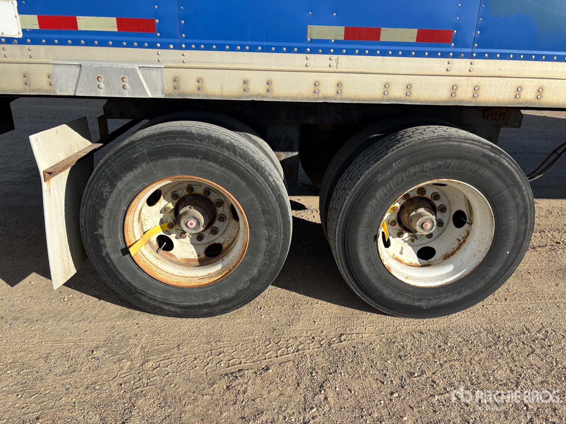 2002 Manac 48 FT X 102 IN T/A
