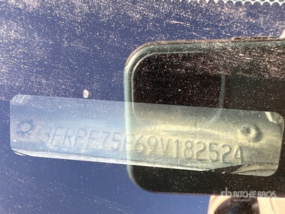 General Appearance with Numéro de série/Numéro d'identification du véhicule automobile