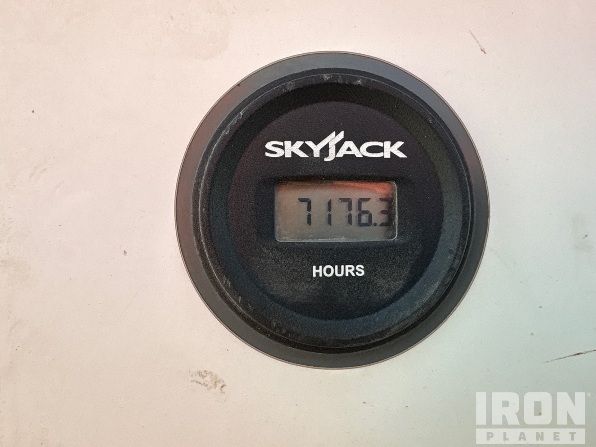 2017 Skyjack SJ66T