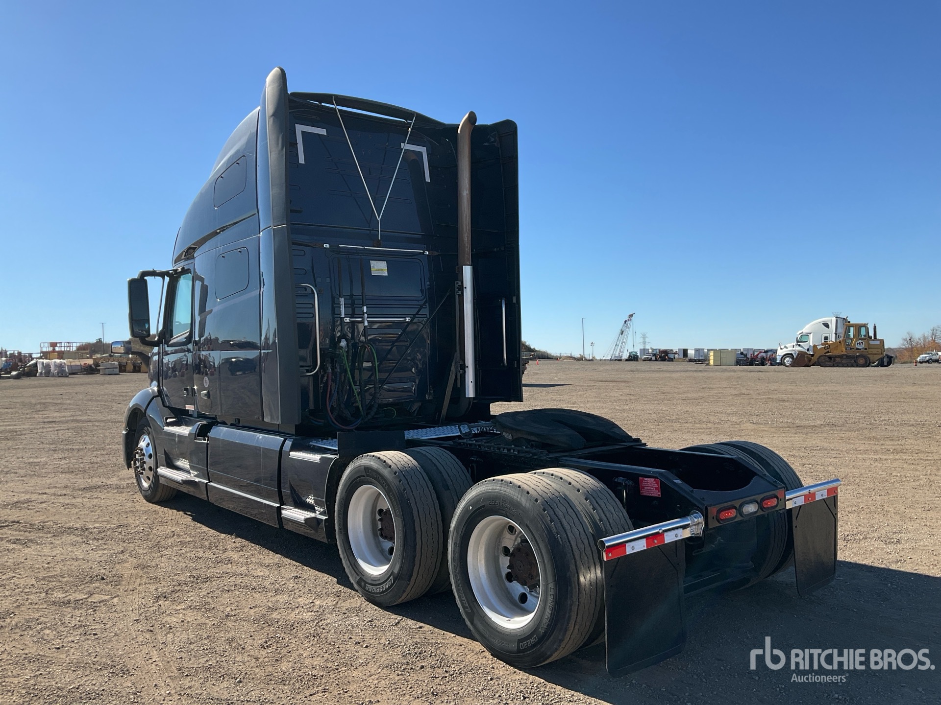 2021 Volvo VNL760