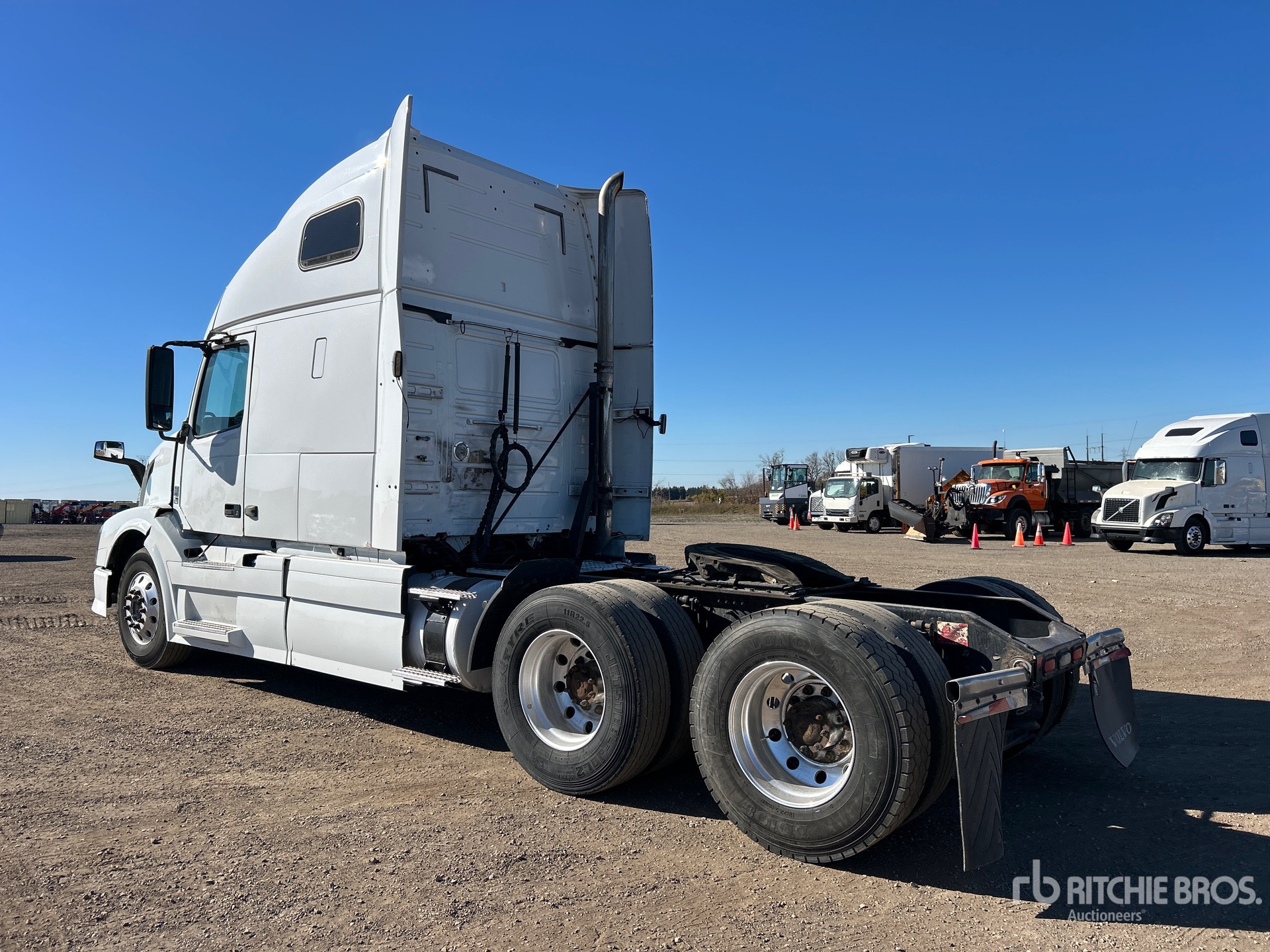 2015 Volvo VNL