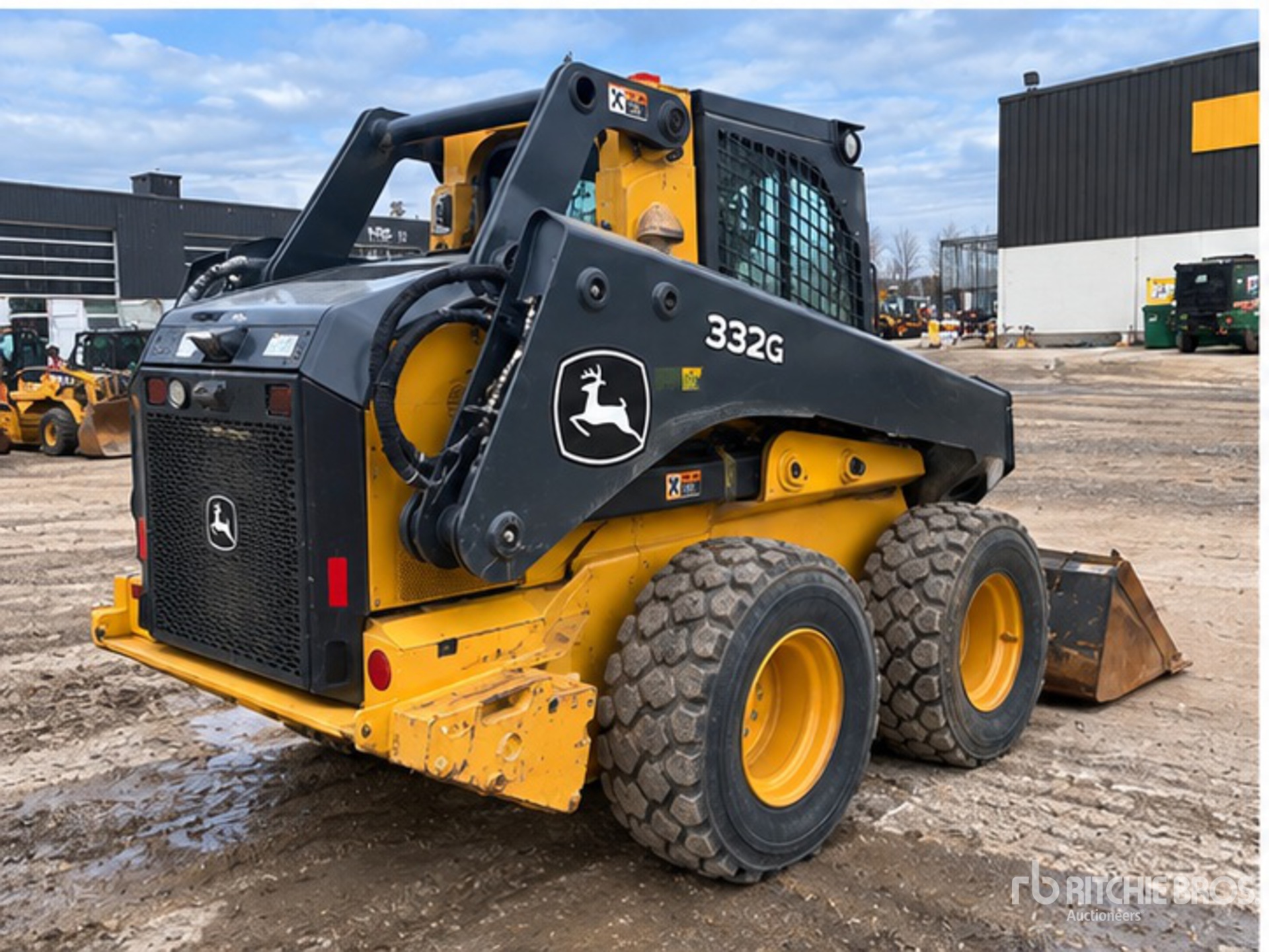 2024 John Deere 332G