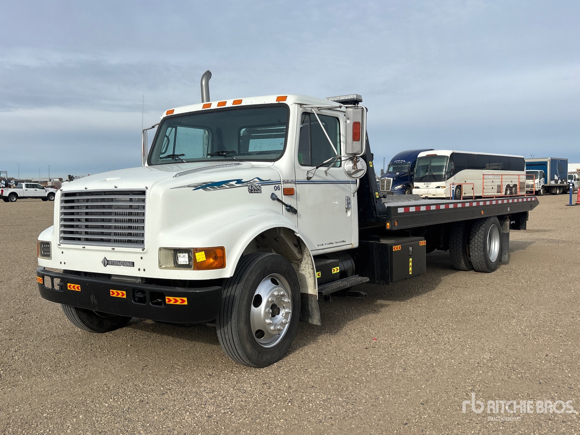 Photo of 1998 International 4700
