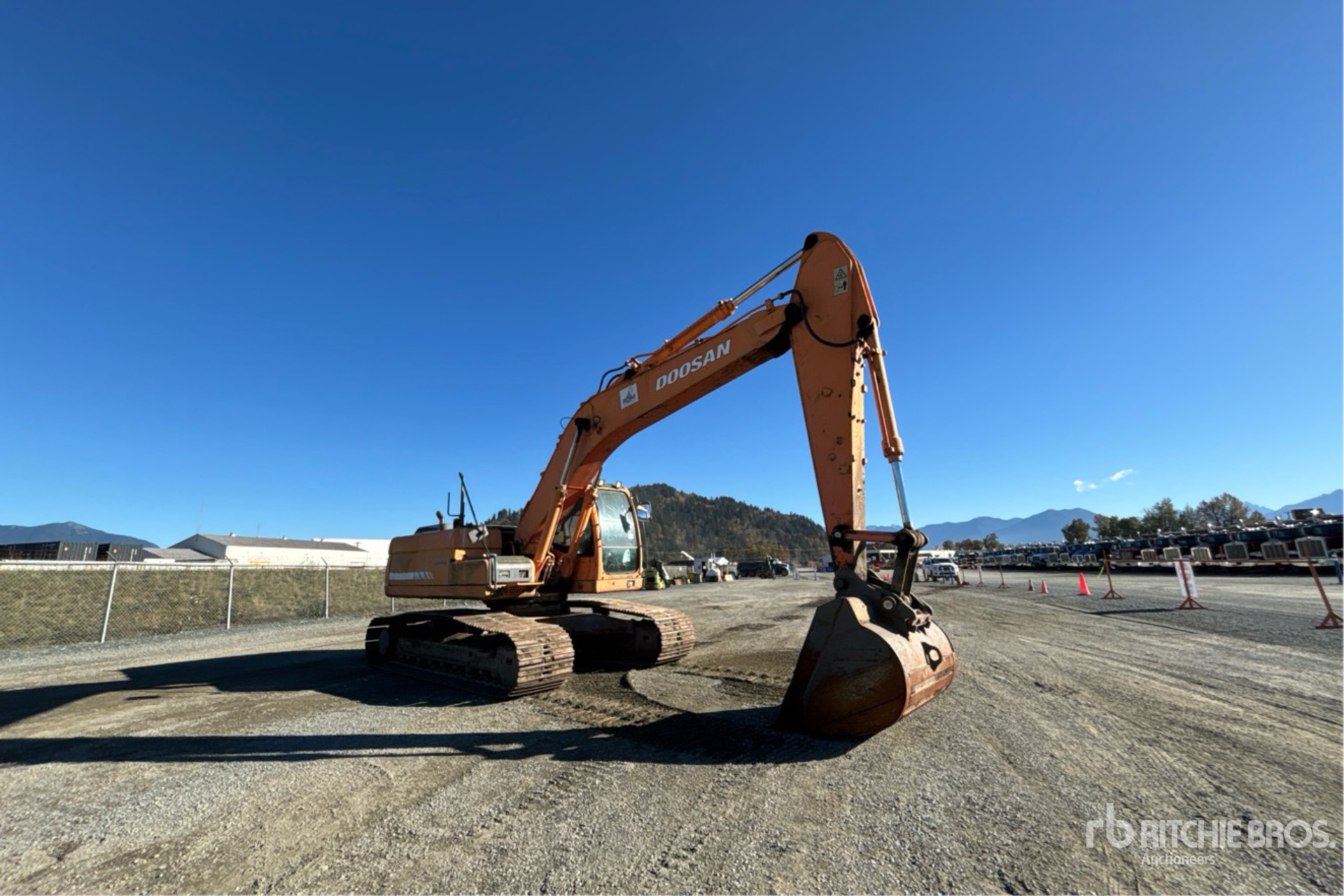 2012 Doosan DX225 LC