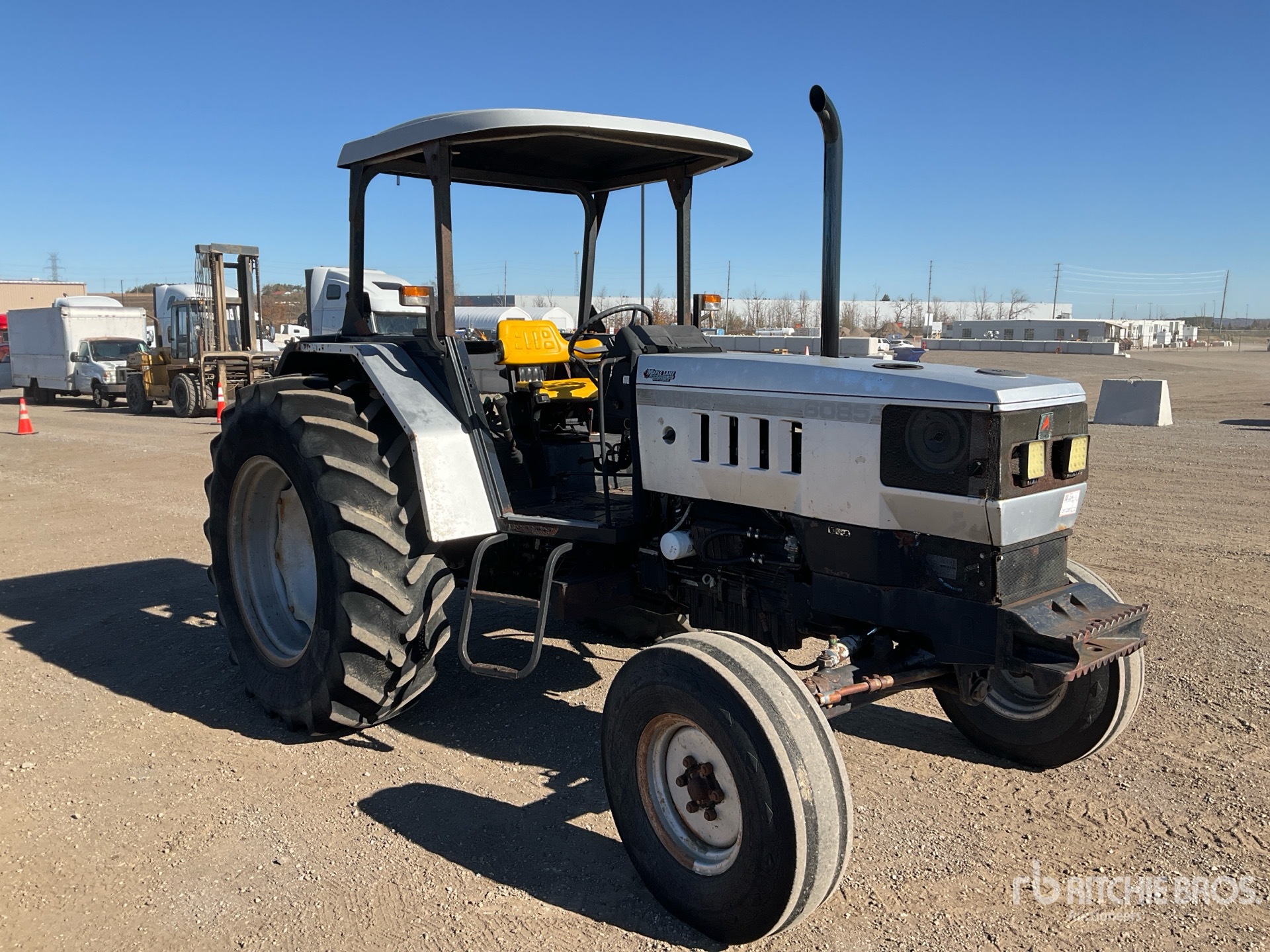 1992 Agco 6085