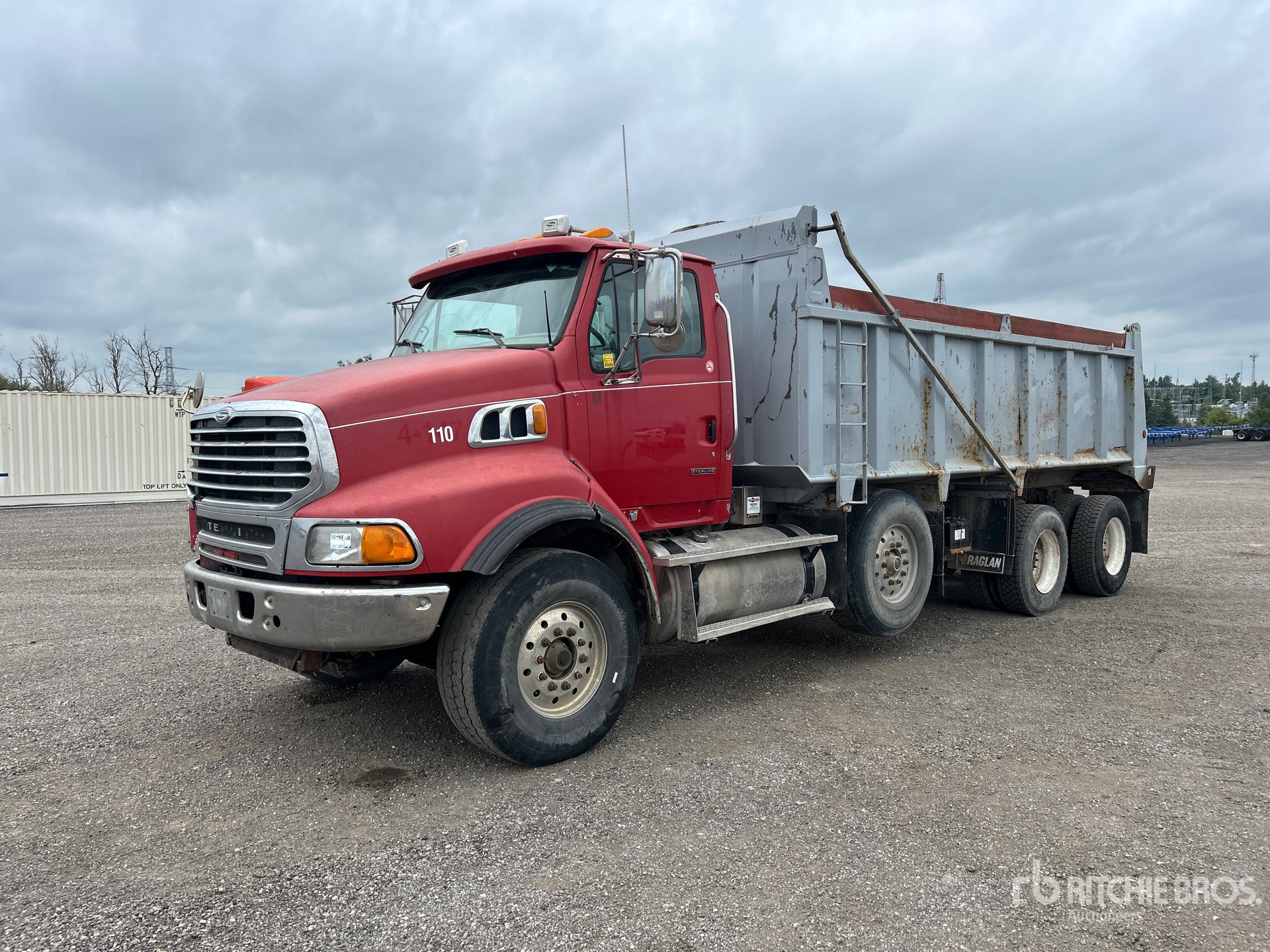 2009 Sterling L9500