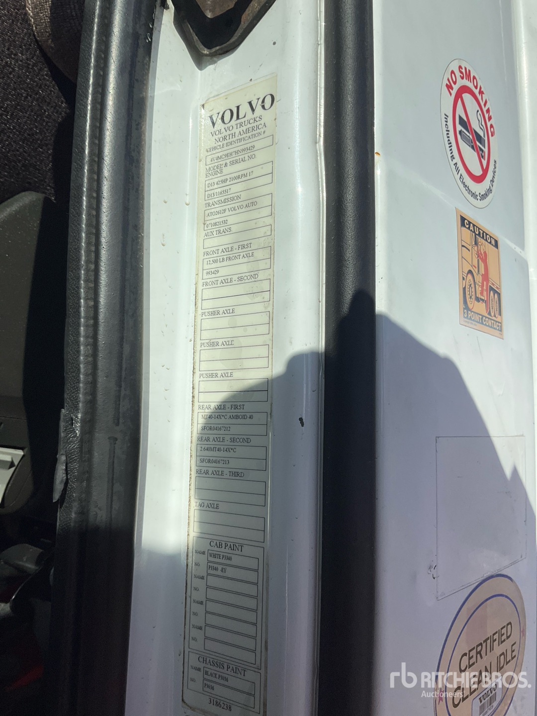 2017 Volvo VNM