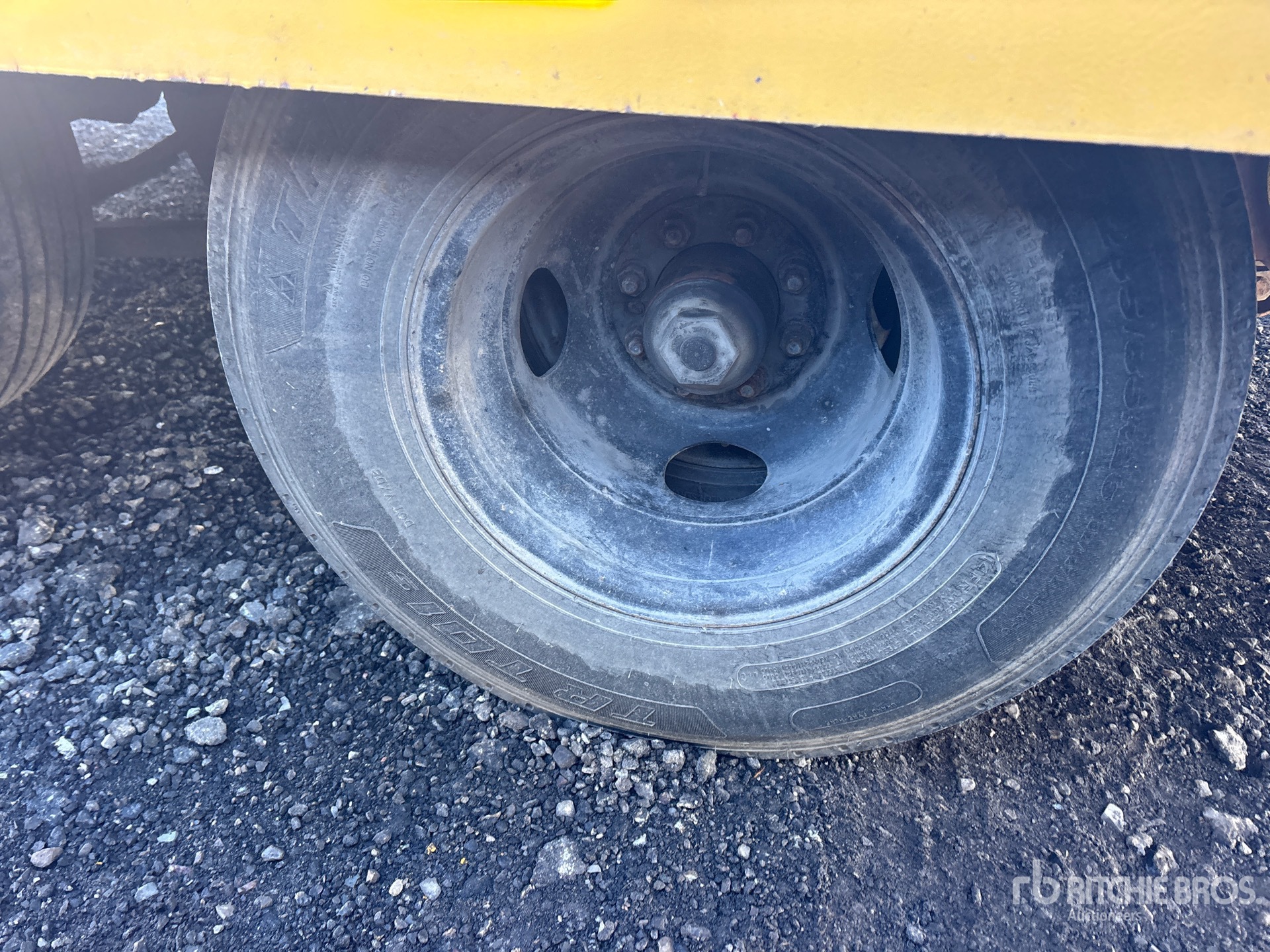 1998 Interstate 28 FT T/A