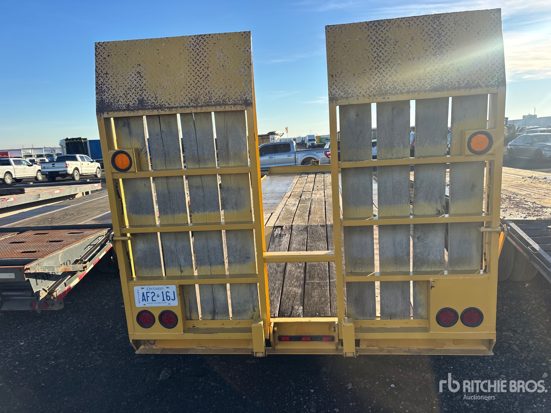 1998 Interstate 28 FT T/A