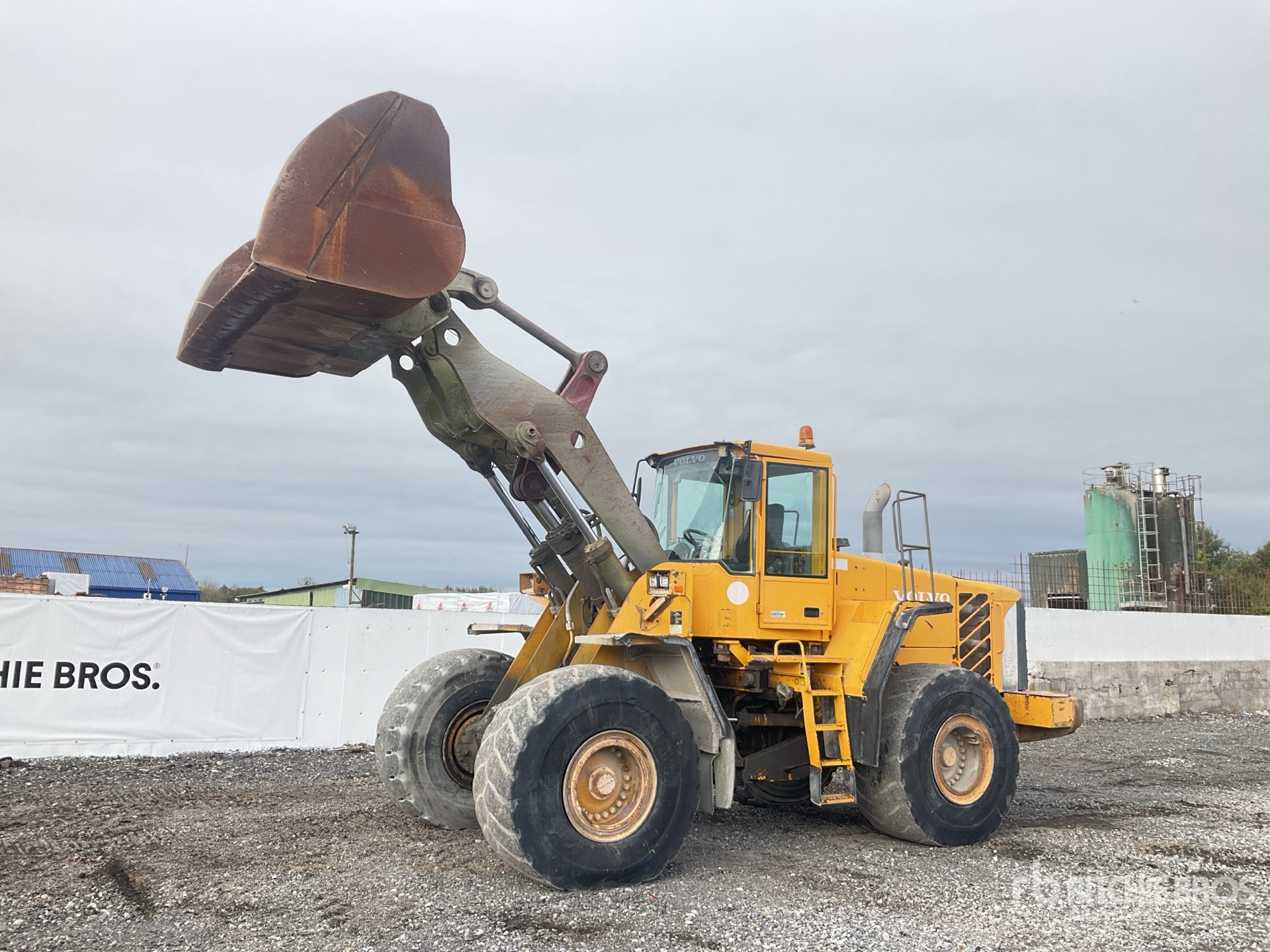 2004 Volvo L150E