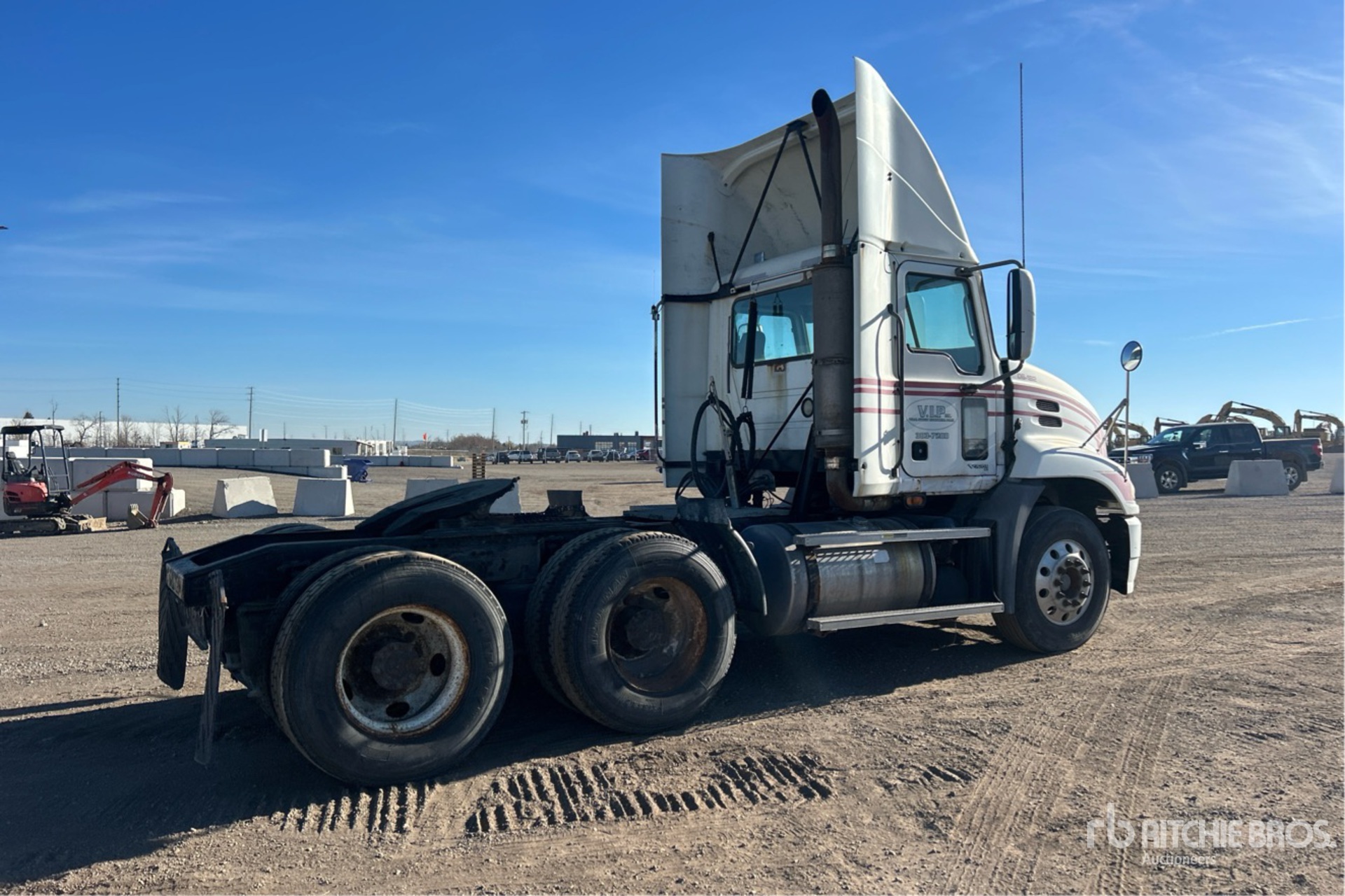 2006 Mack CXN613