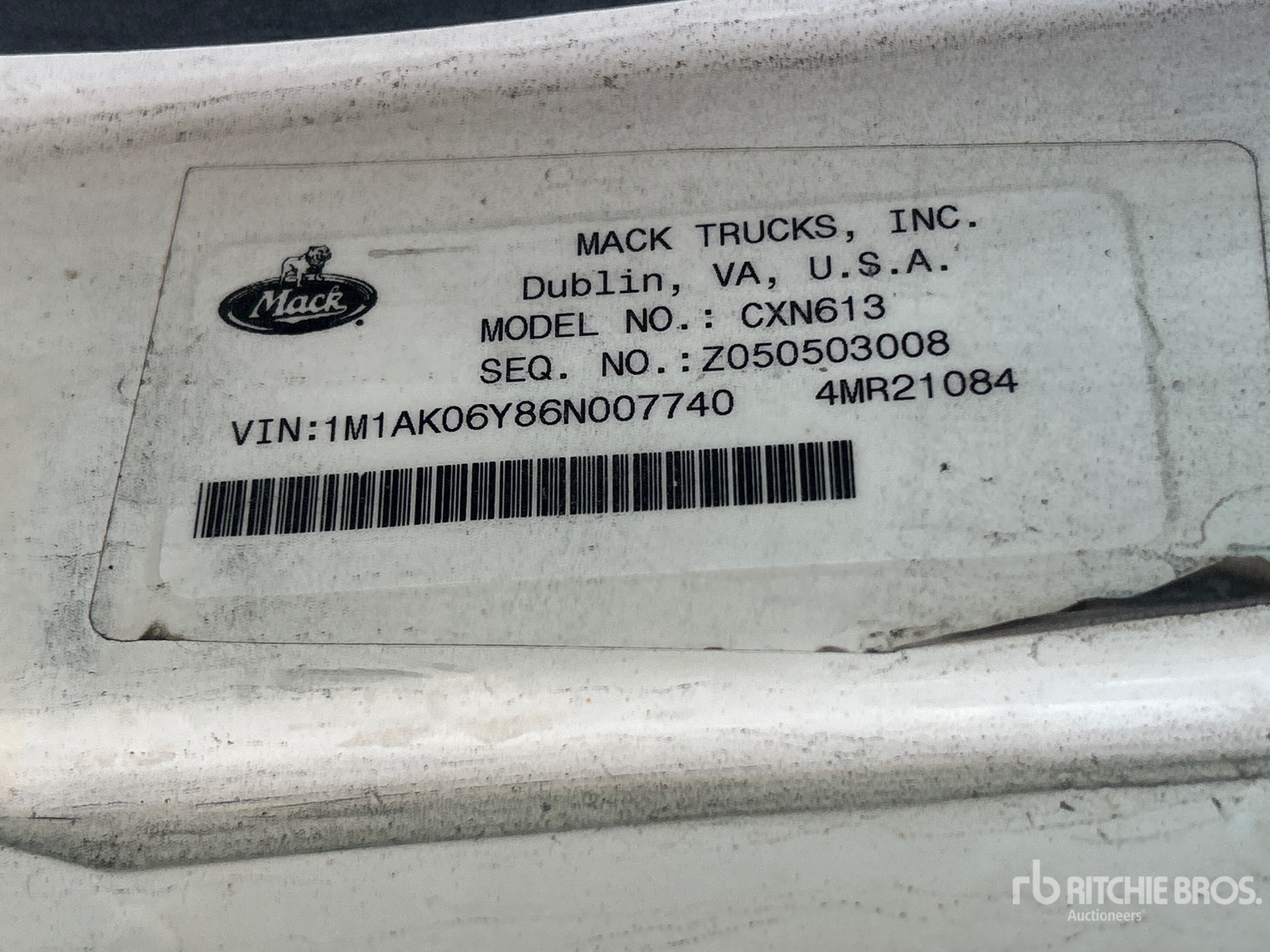 2006 Mack CXN613