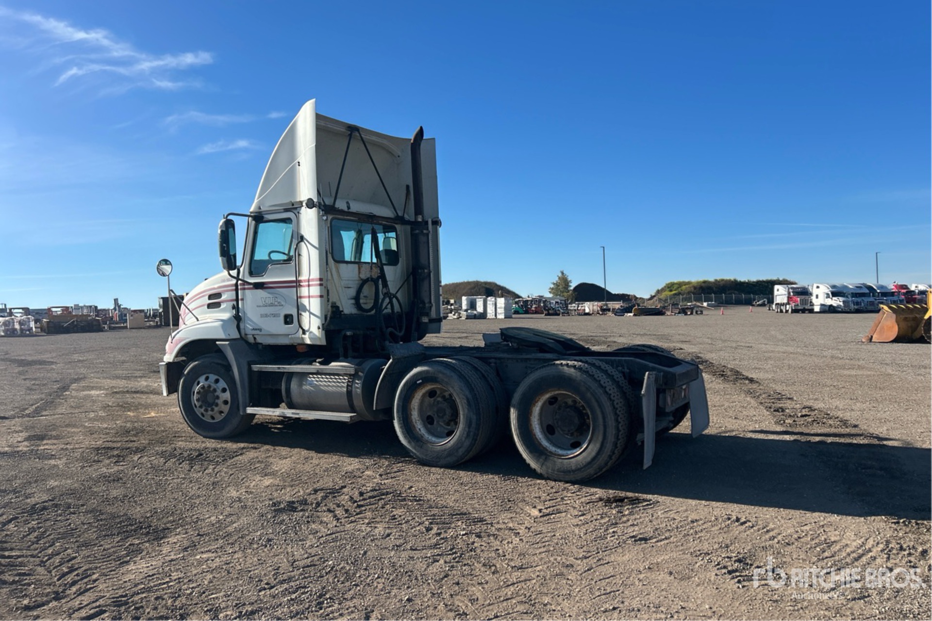 2006 Mack CXN613