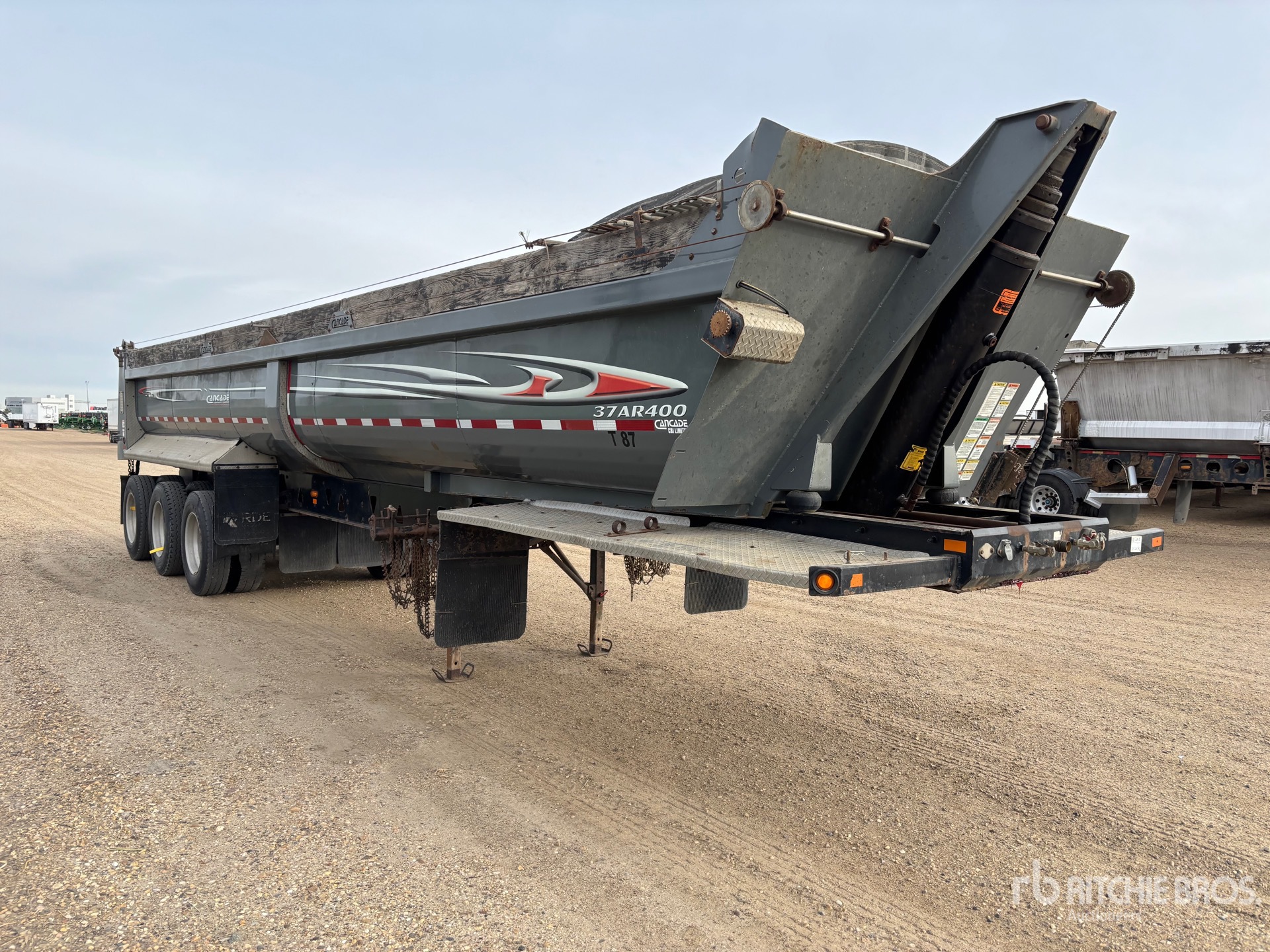 2017 Cancade 38 FT TRI/A
